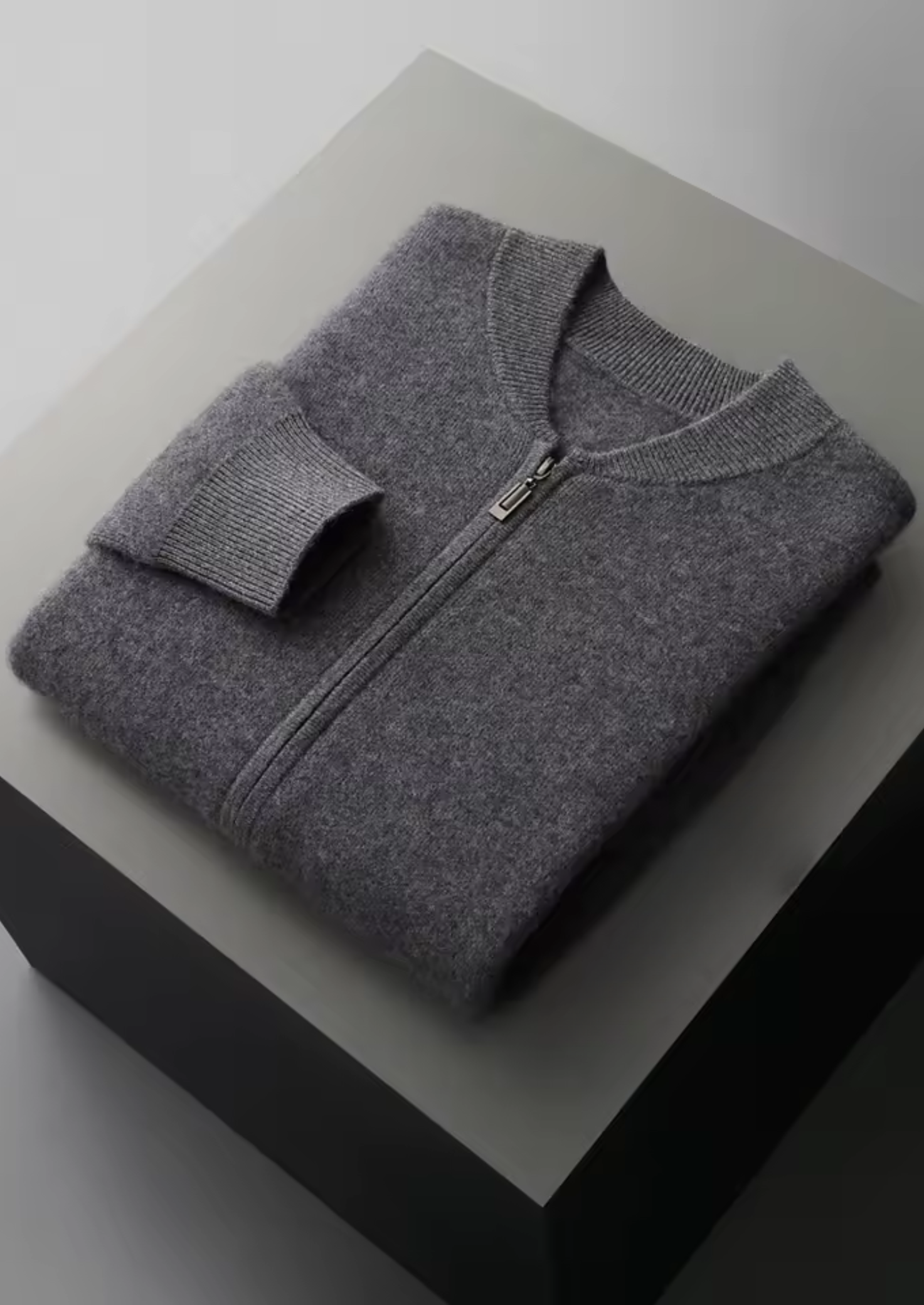 CONJUNTO FALCONI EM LÃ MERINO PURA EXTRAFINA CINZA ESCURO