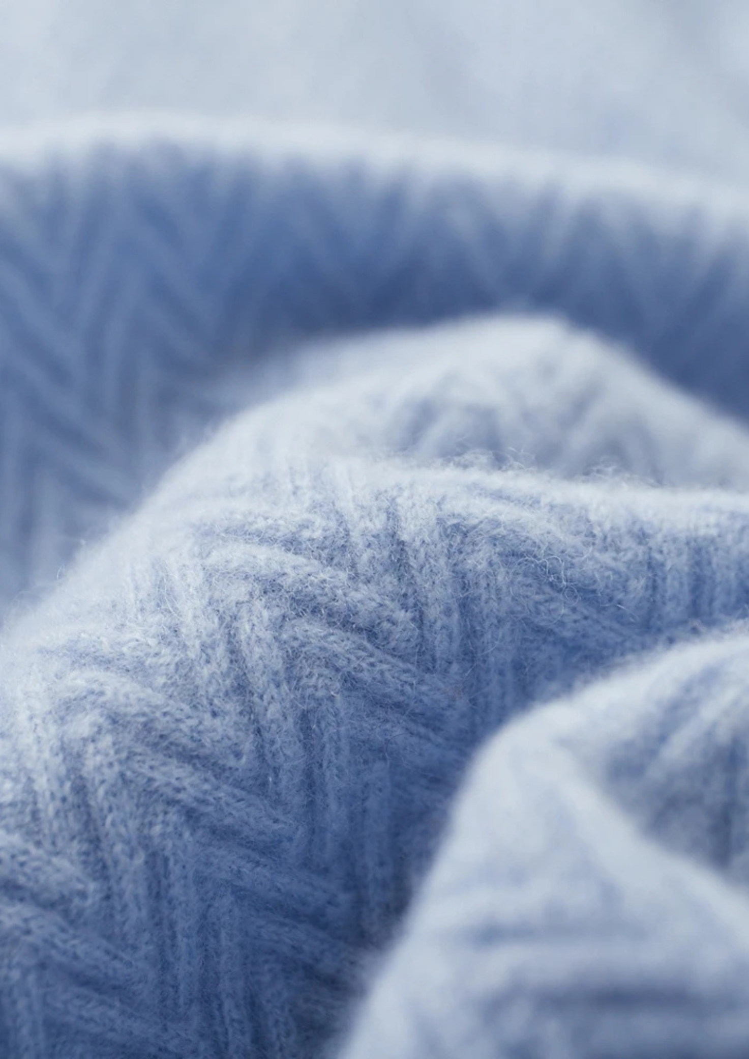 Suéter Premium em Cashmere com Botões e Padrão Zigue-Zague