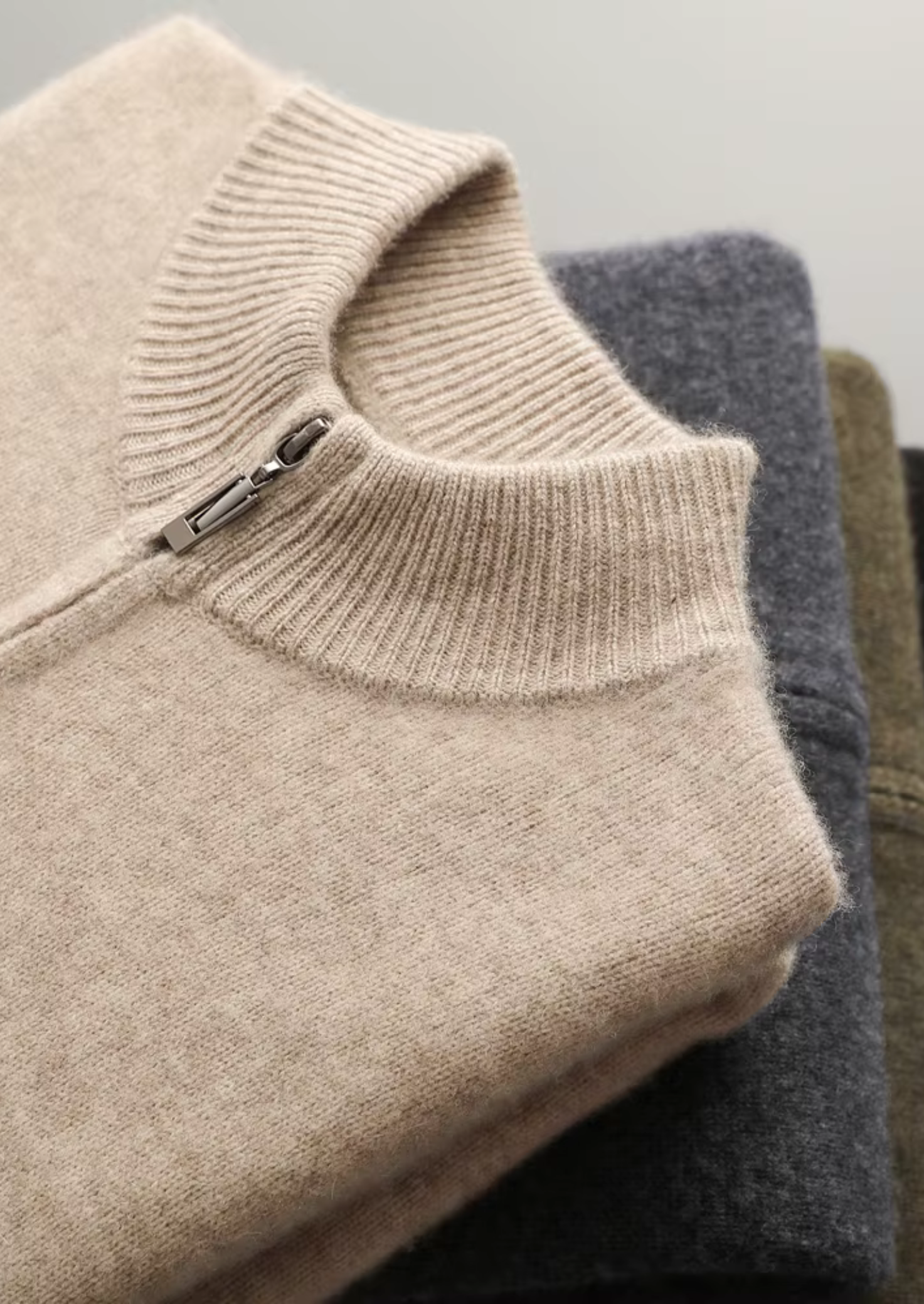 Cardigan com Zíper em Lã Merino Extrafina Pura