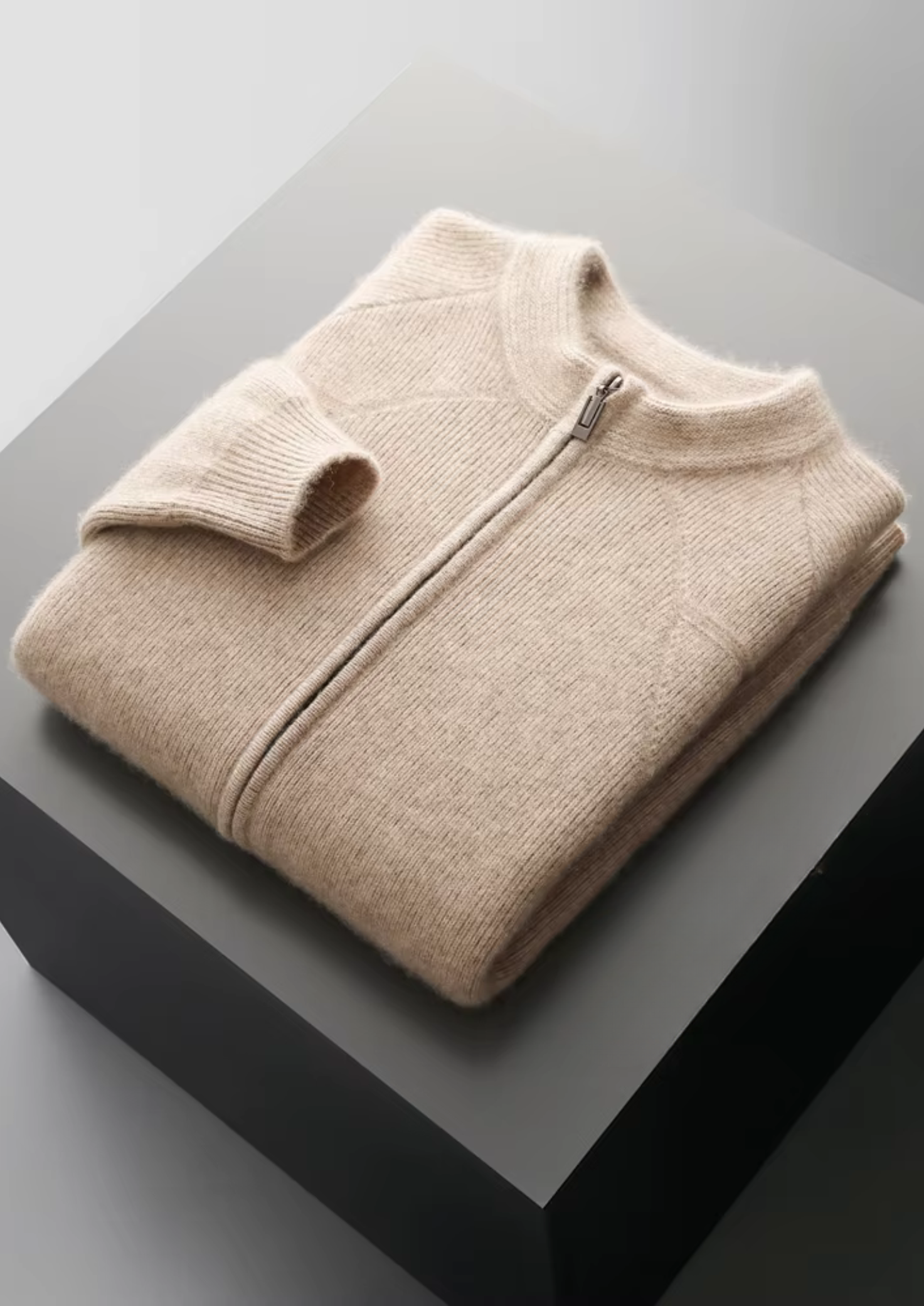 Cardigã Canelado com Zíper em Lã Merino Extra-Fina Pura