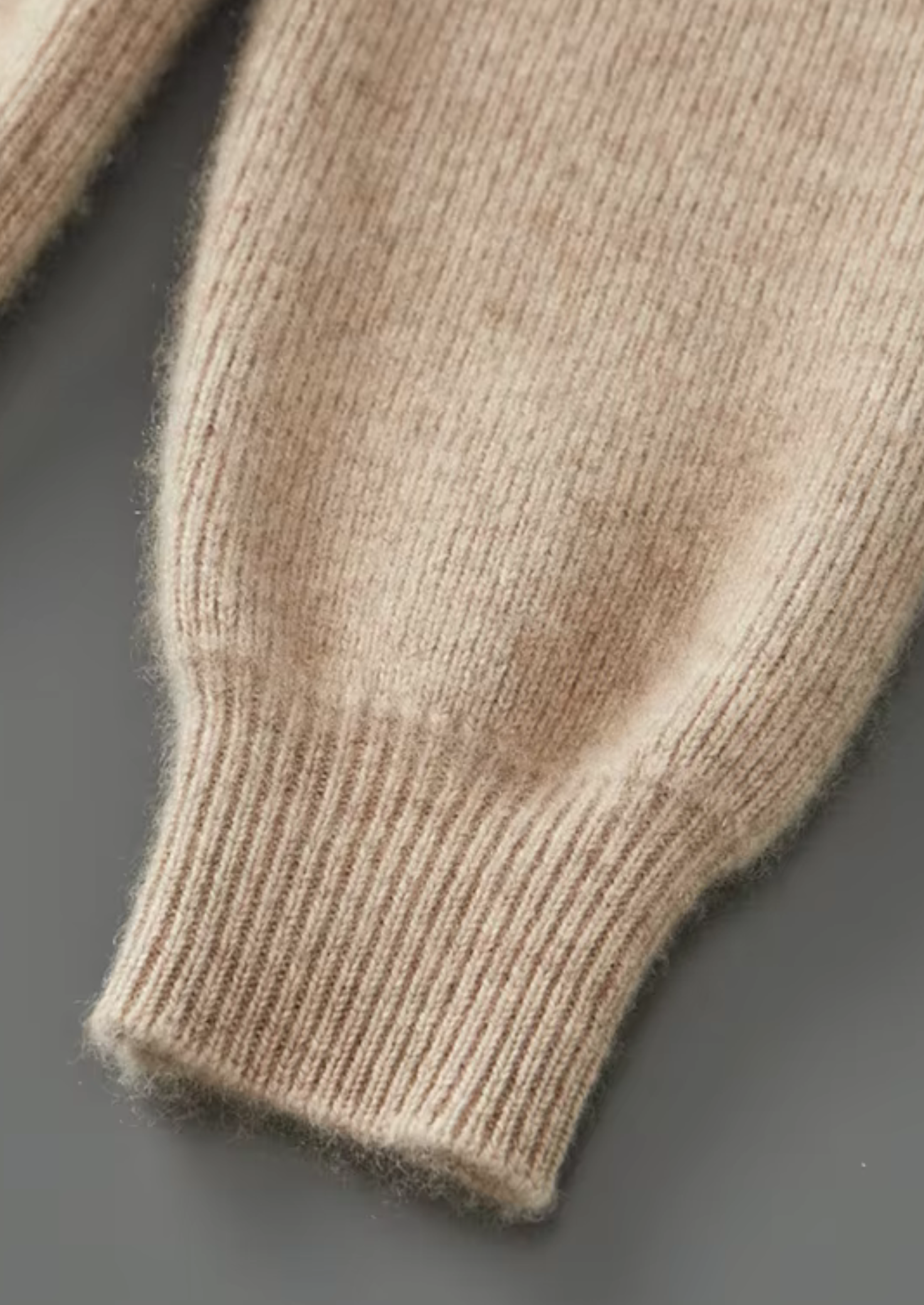 Cardigã Canelado com Zíper em Lã Merino Extra-Fina Pura