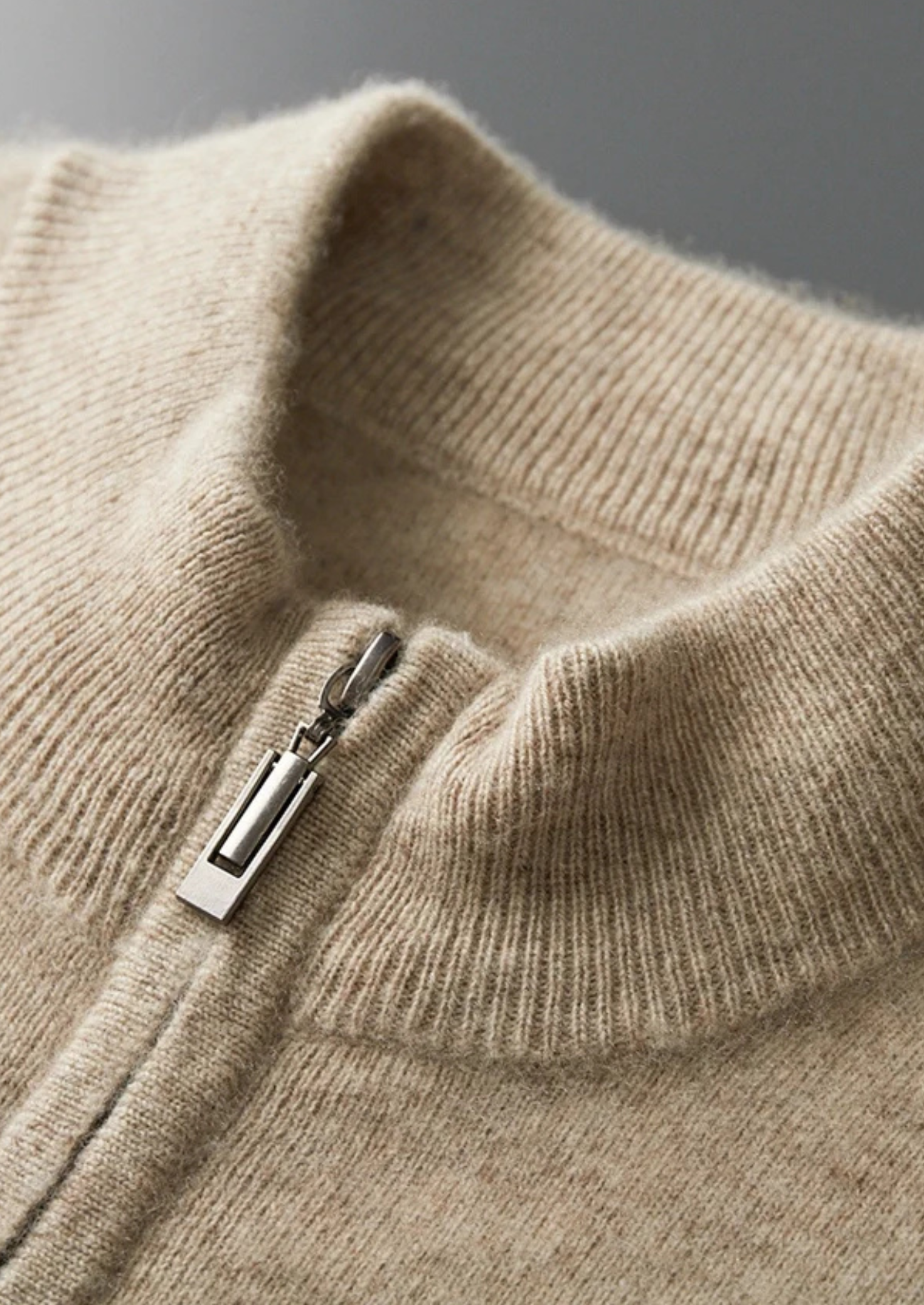 CONJUNTO DENIS DE LAZER EM CASHMERE PREMIUM AREIA