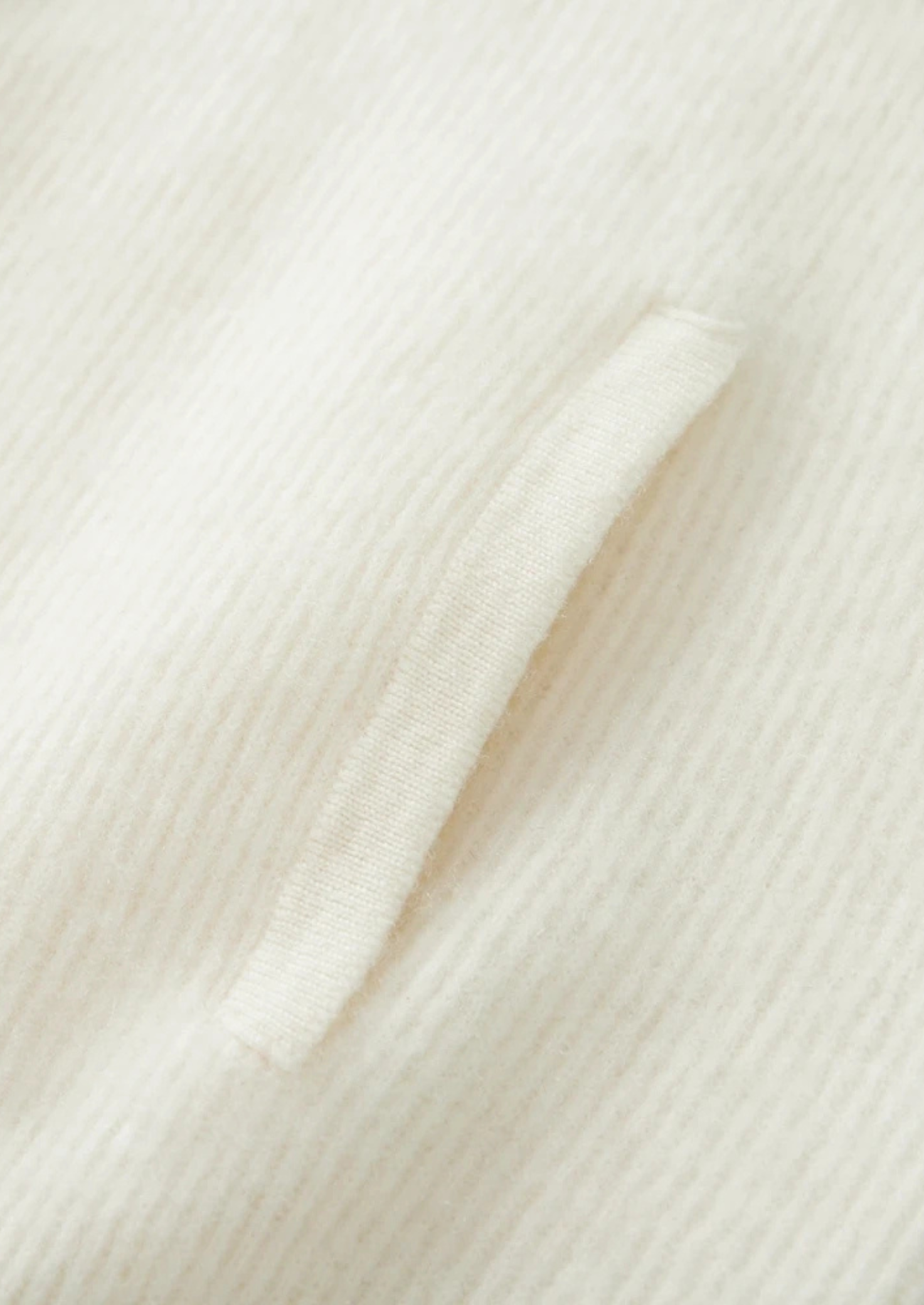 Cardigã Canelado com Zíper em Lã Merino Extrafina Pura