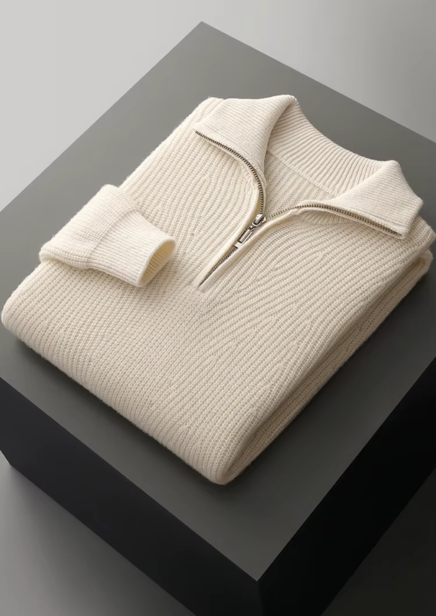 Suéter com Meio Zíper Canelado em Lã Merino Extrafina Pura