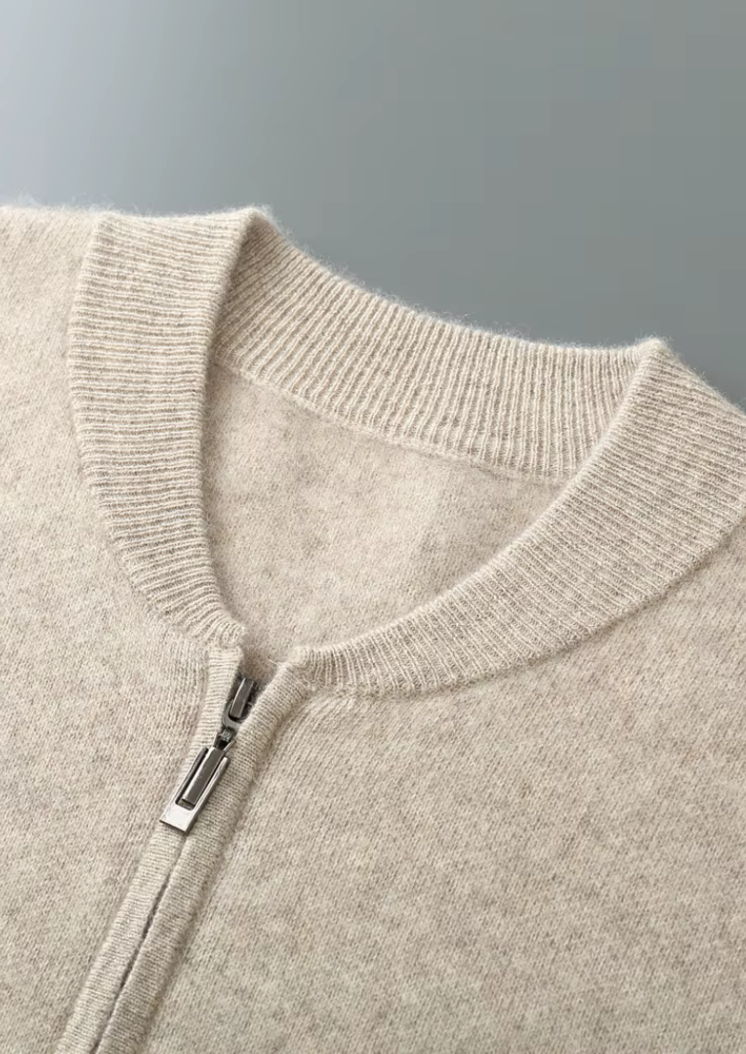 Cardigan Gola V em Lã Merino Extrafina