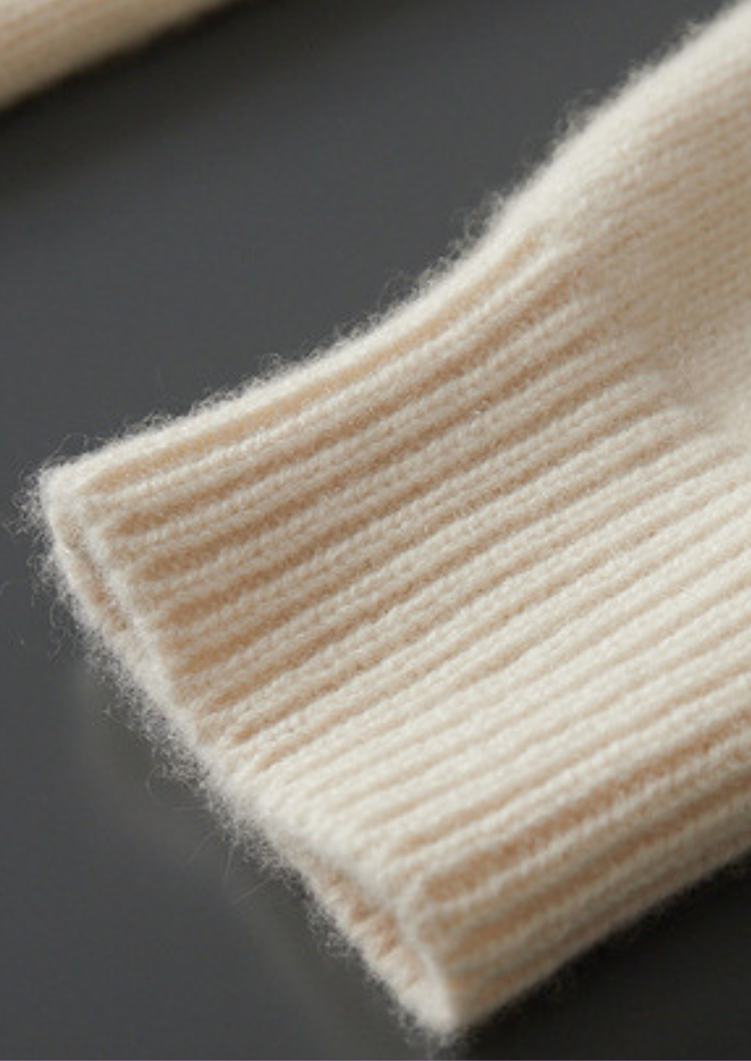 Gola Rolê Essencial de Cashmere Puro Marfim