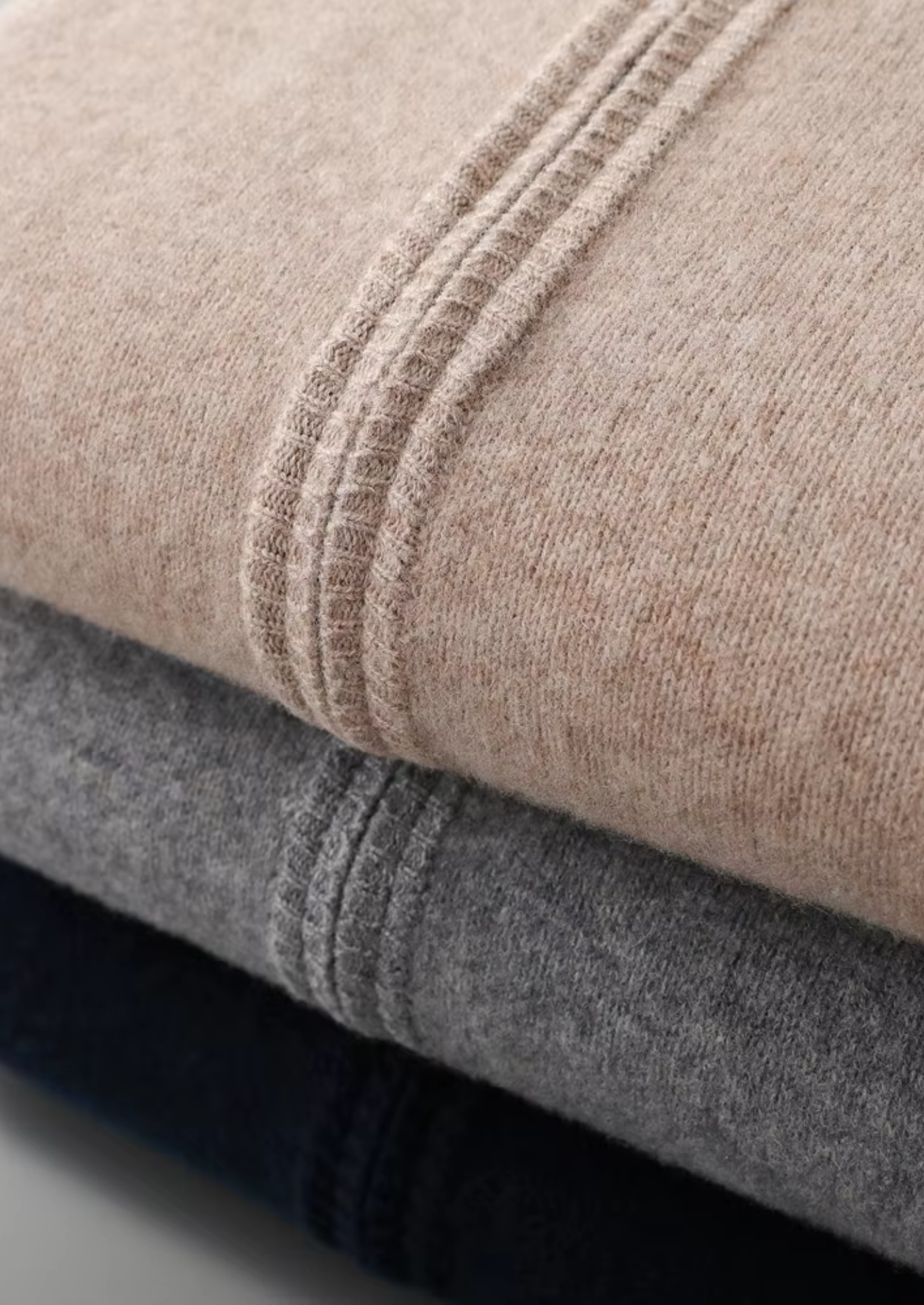 Cardigan Bicolor com Zíper em Lã Merino Extrafina Pura