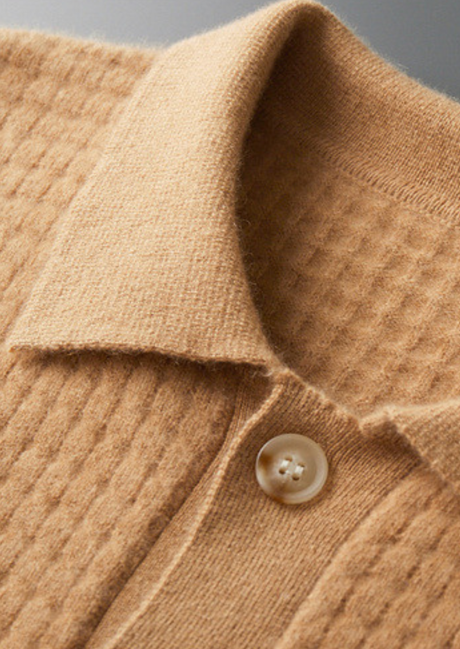 Cardigã Texturizado com Botões em Cashmere Puro Caramelo