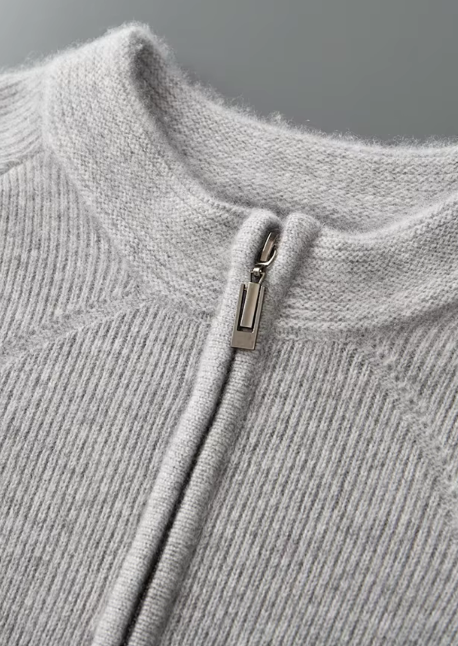 Cardigã Canelado com Zíper em Lã Merino Extra-Fina Pura