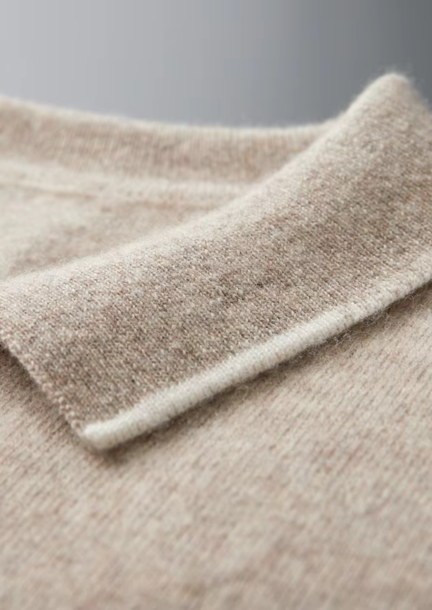 POLO BICOLOR COM BOTÕES EM CASHMERE PREMIUM