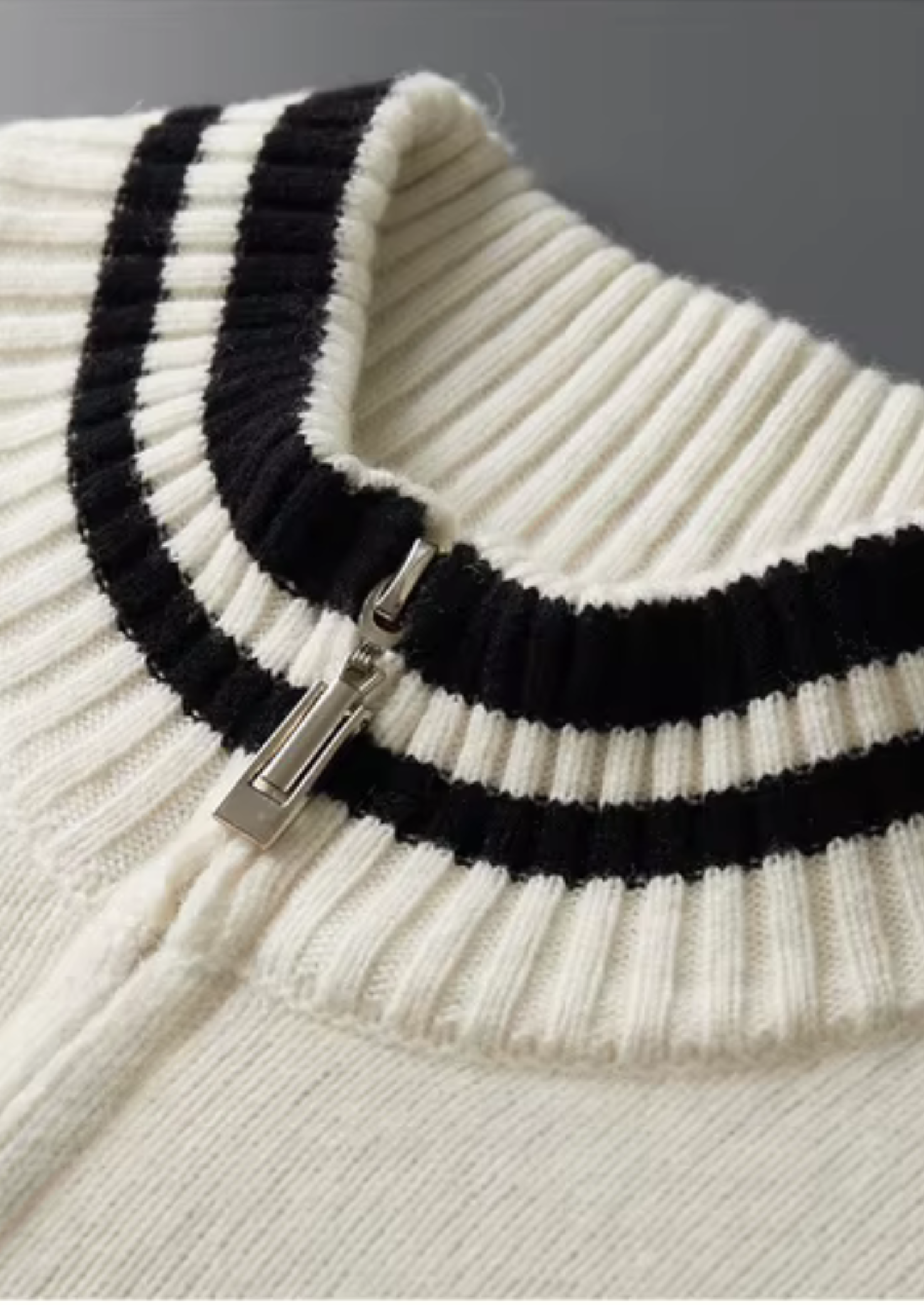 Cardigan com Zíper Bicolor em Lã Merino Extrafina