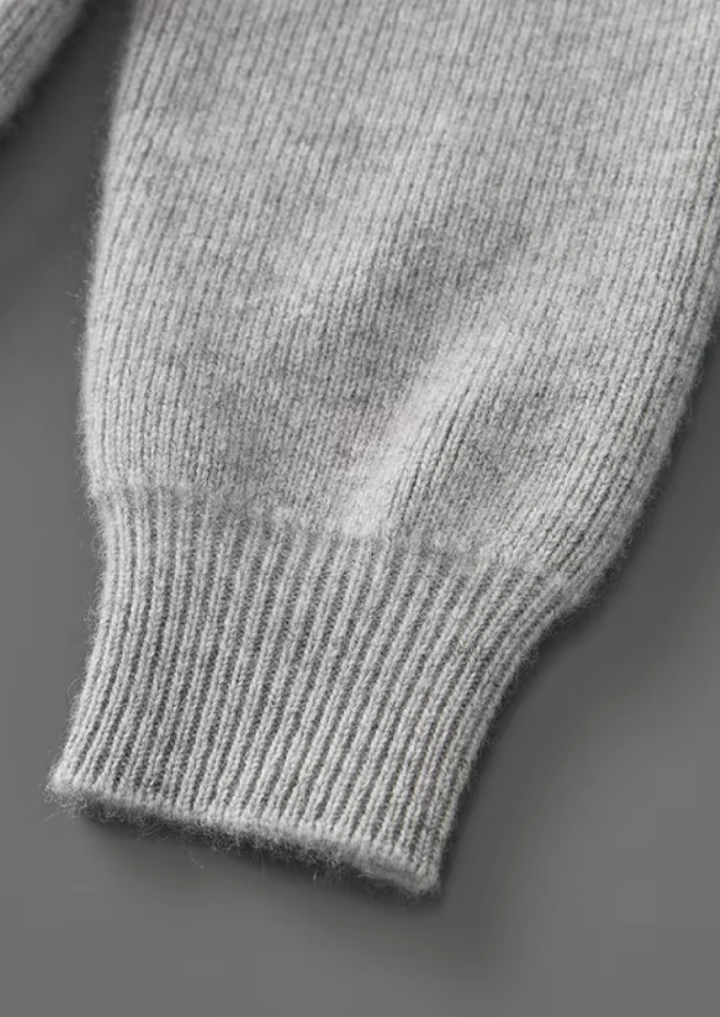 Cardigã Canelado com Zíper em Lã Merino Extra-Fina Pura