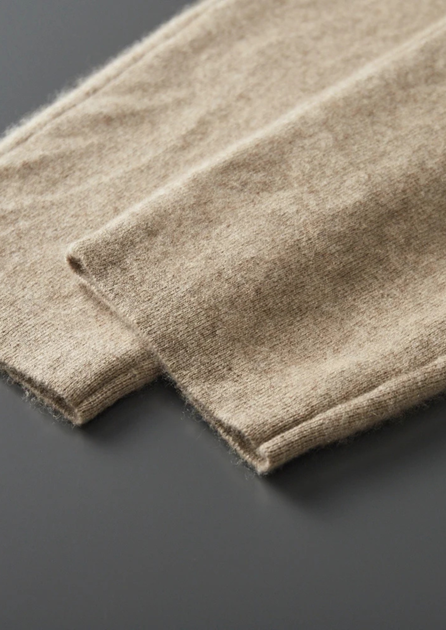 CONJUNTO DENIS DE LAZER EM CASHMERE PREMIUM AREIA