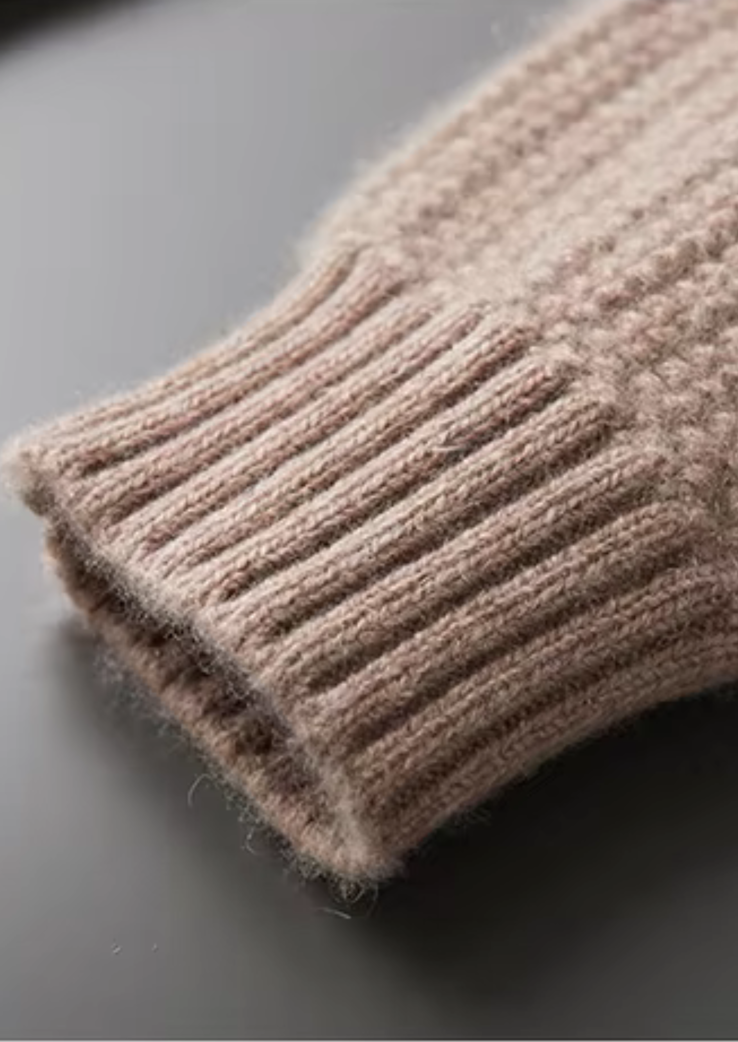 Suéter Gola Careca Cashmere Puro Encorpado Bege
