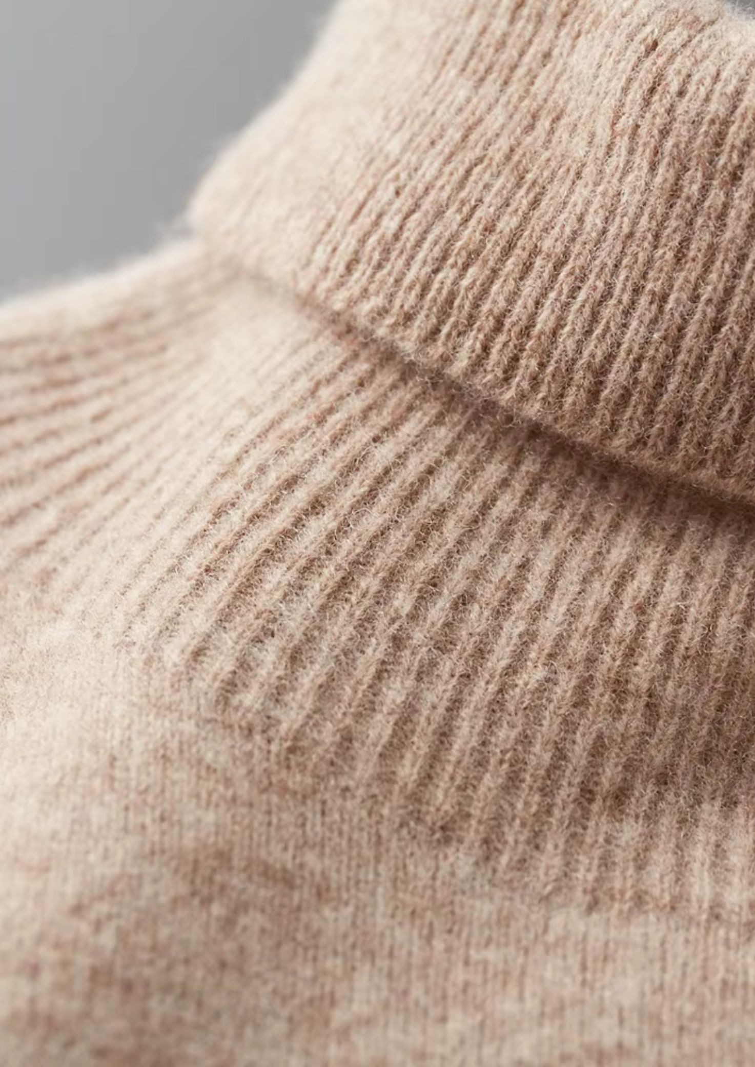 Gola Alta Clássica em Lã Merino Extrafina Pura