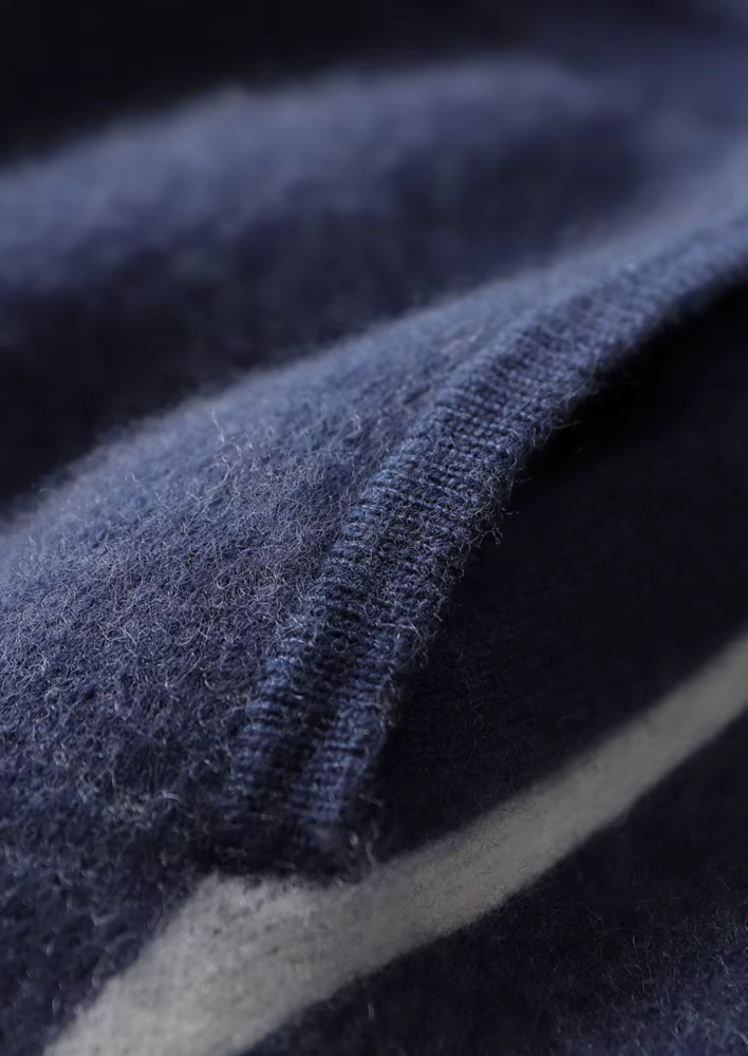CONJUNTO MILANO DE LAZER EM CASHMERE PREMIUM AZUL-MARINHO