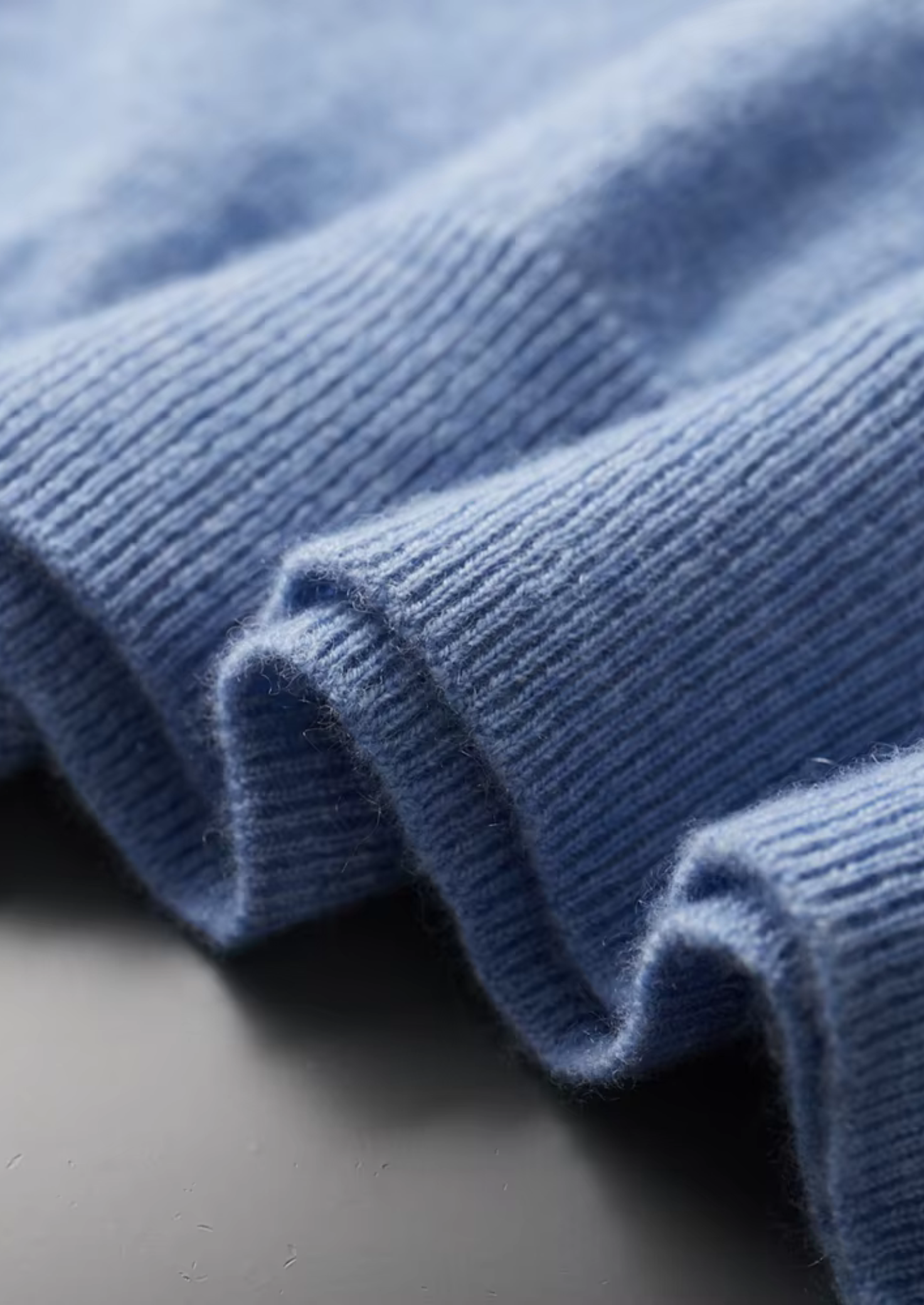 Camiseta Gola Alta em Cashmere Premium