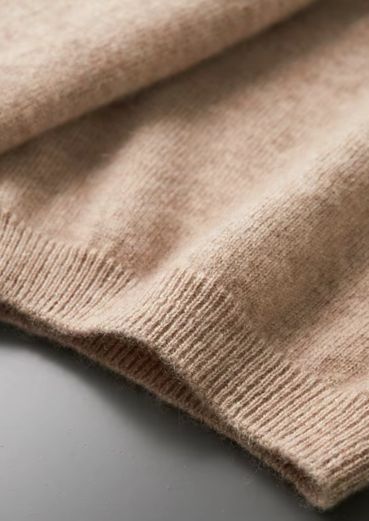 Camiseta Gola Redonda Clássica em Cashmere Premium