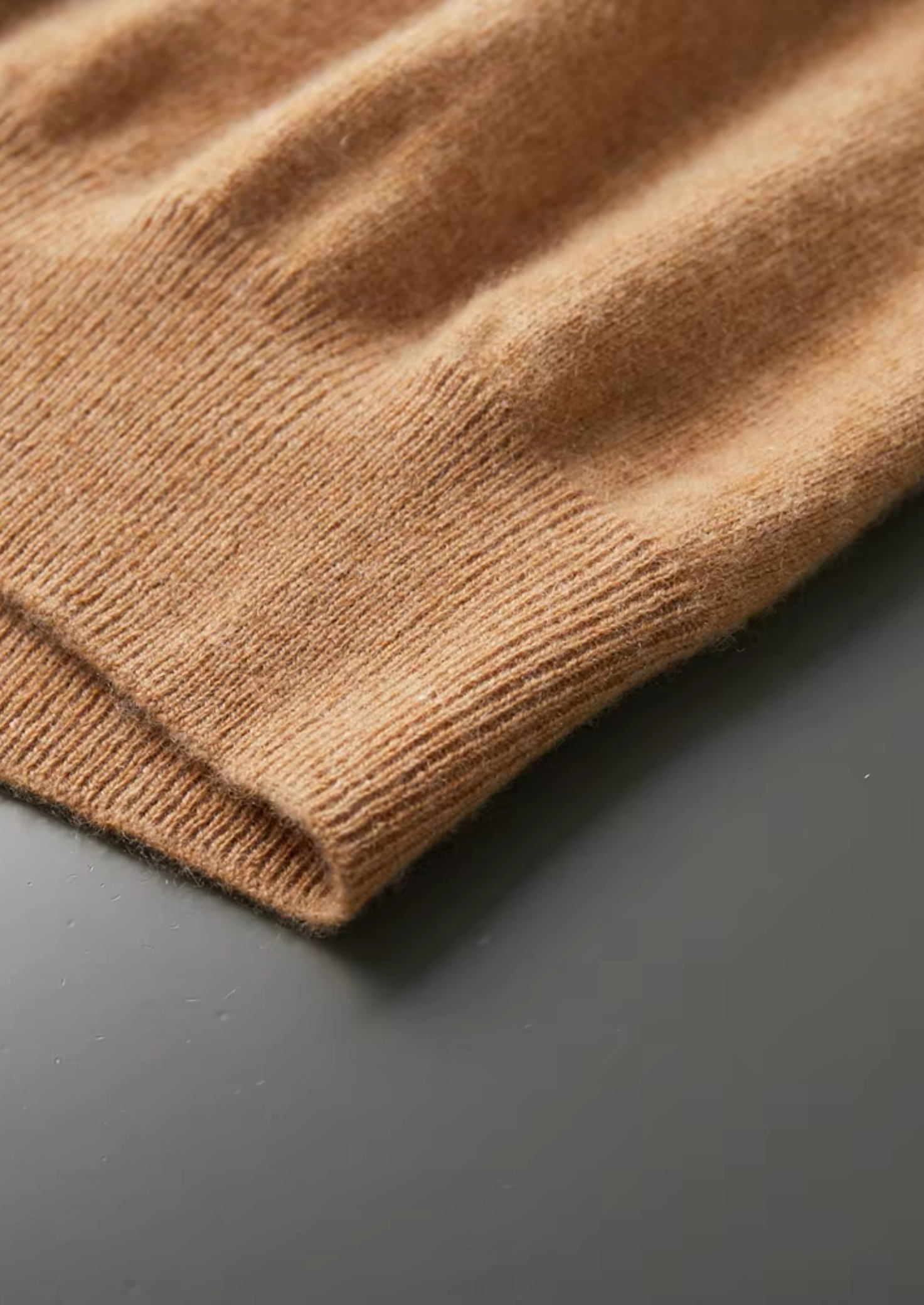 Camiseta Gola Alta em Cashmere Premium