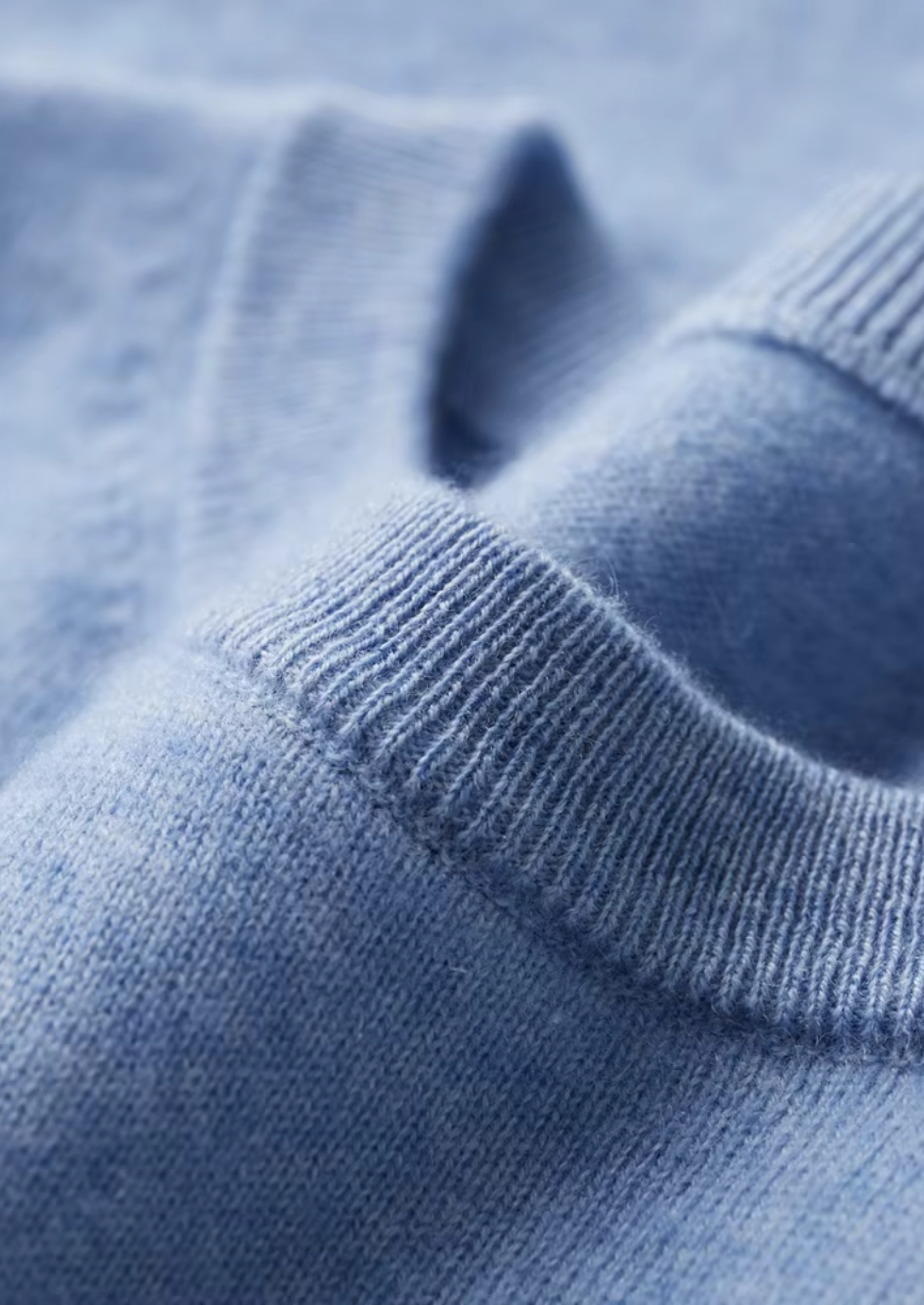 Camiseta Gola Redonda Clássica em Cashmere Premium