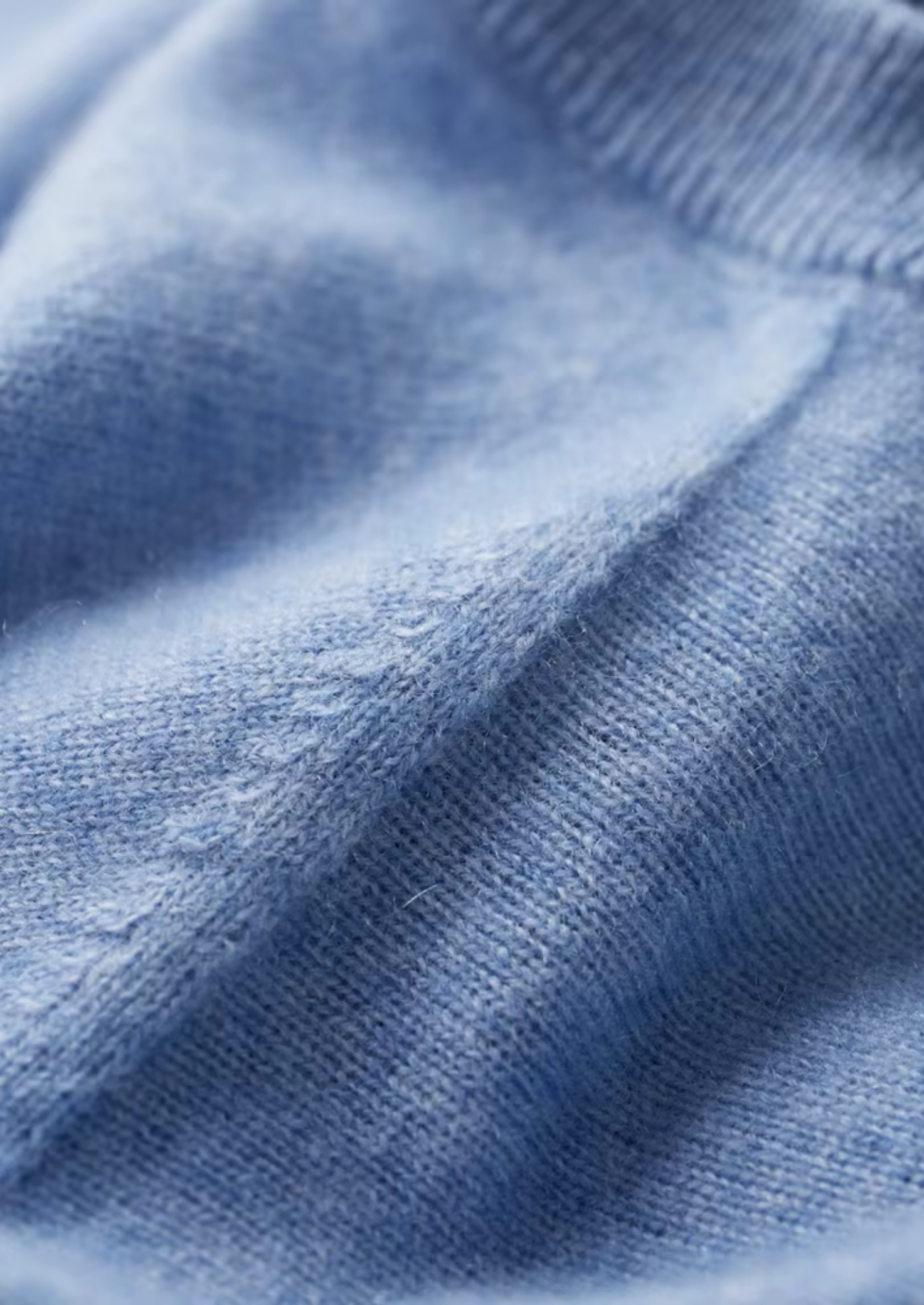Camiseta Gola Redonda Clássica em Cashmere Premium