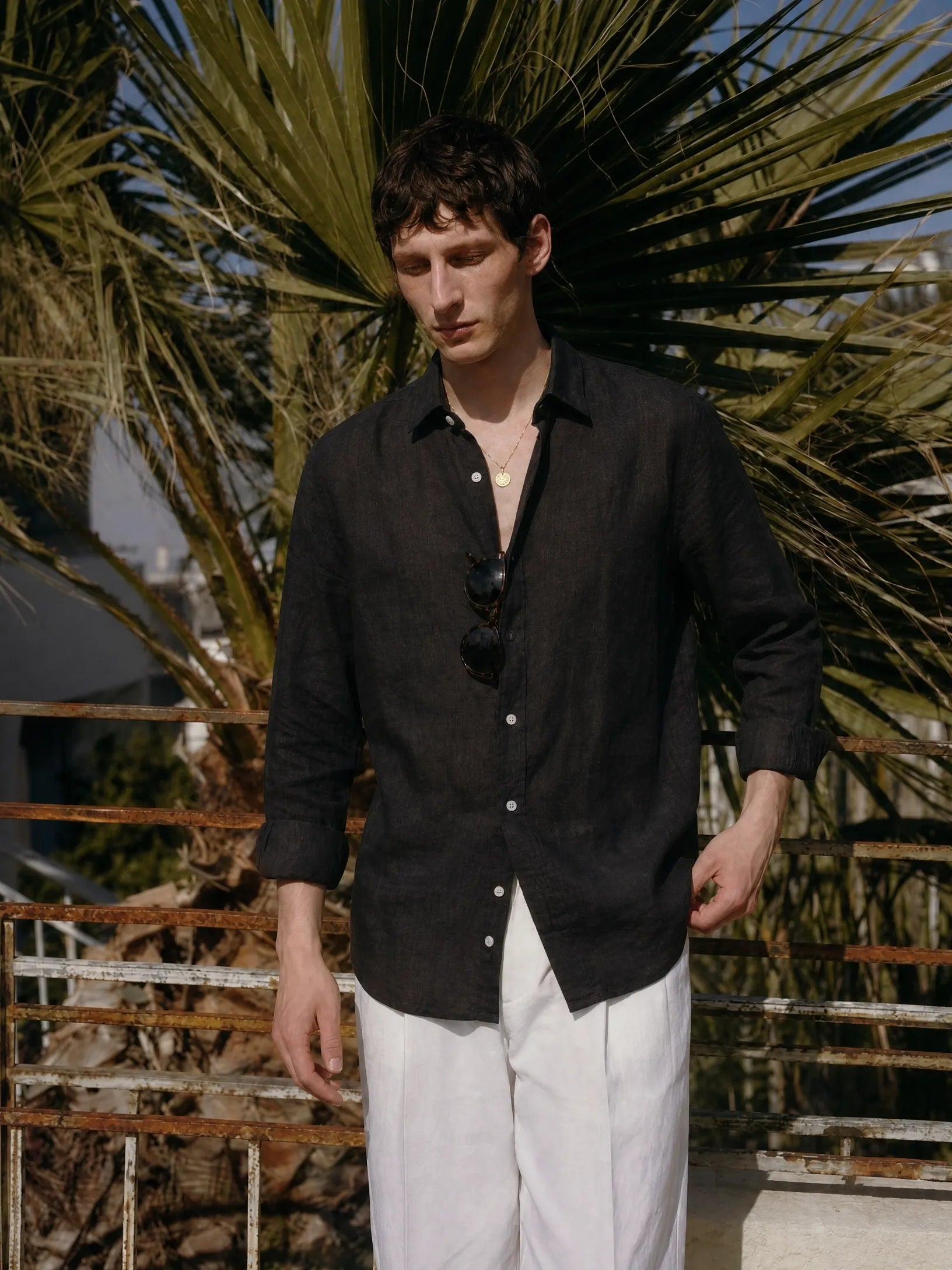 Leonina Linen Shirt — Black