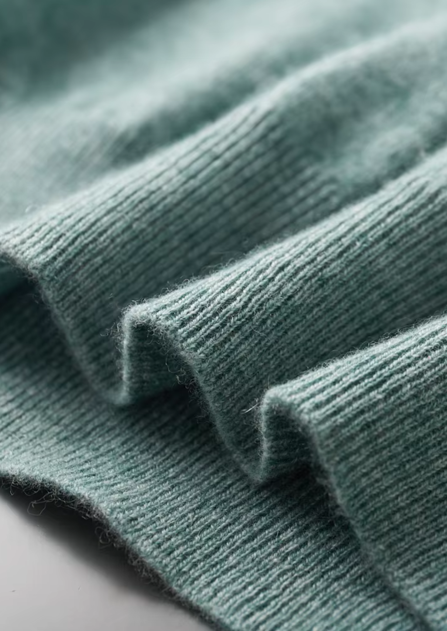 Camiseta Gola Redonda Clássica em Cashmere Premium