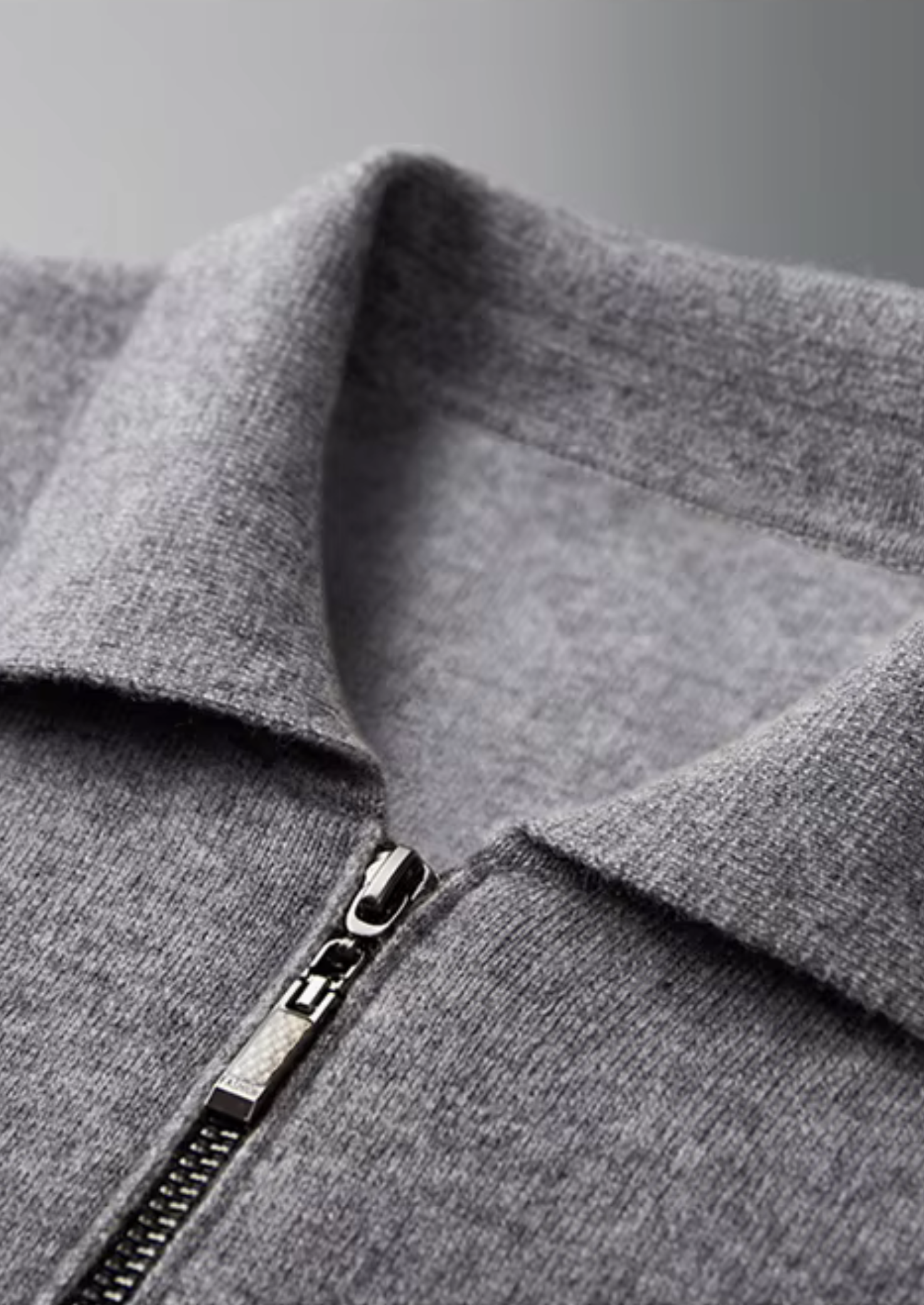 Cardigã Polo com Zíper em Lã Merino Extra-Fina Pura