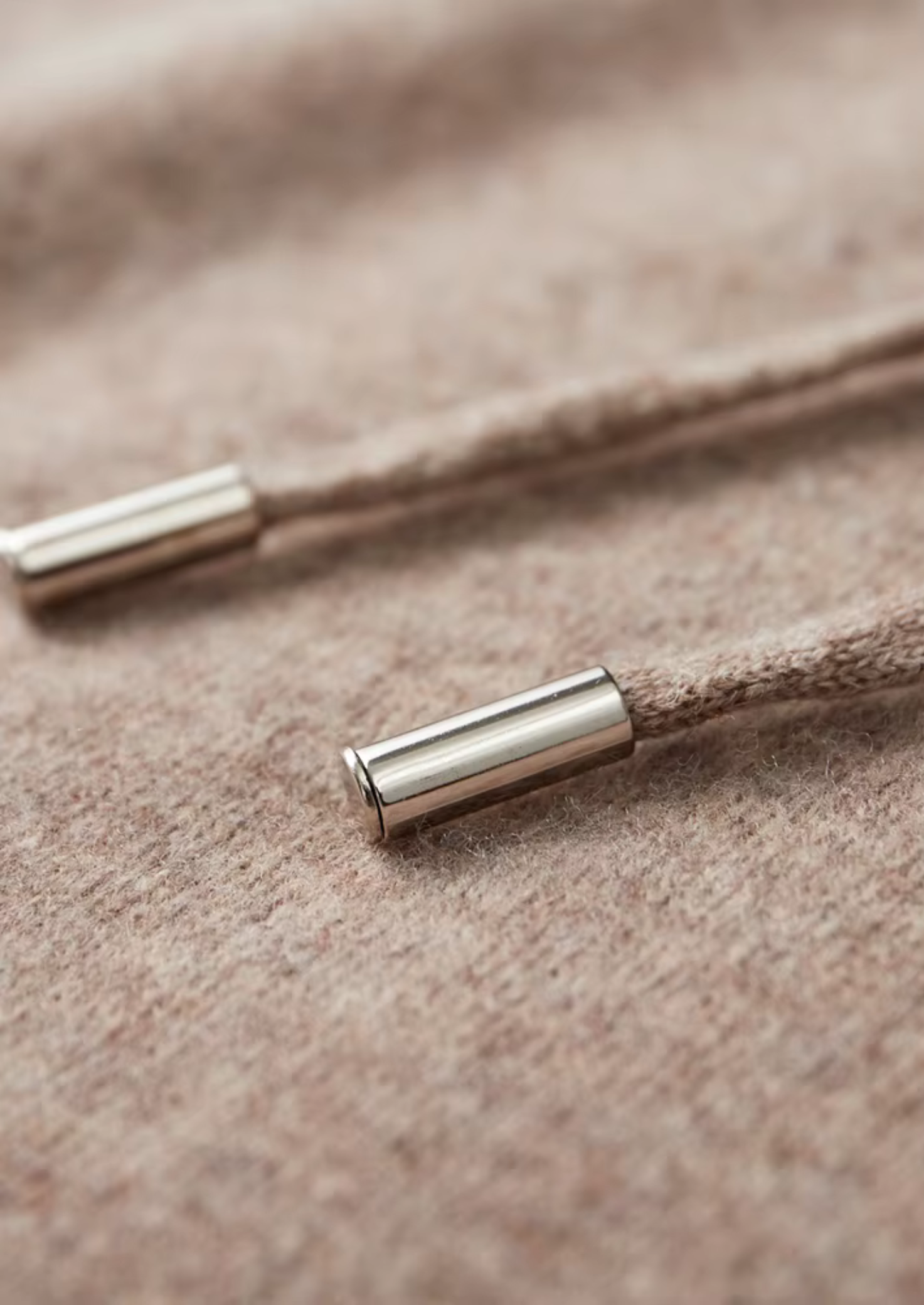 Conjunto Savro Bege em Lã Merino Extrafina Pura