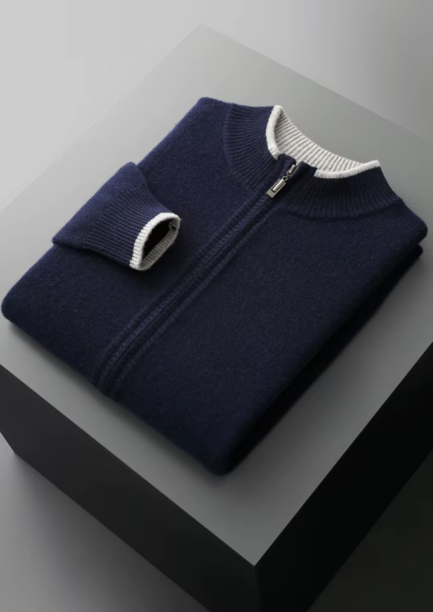 Cardigan Bicolor com Zíper em Lã Merino Extrafina Pura