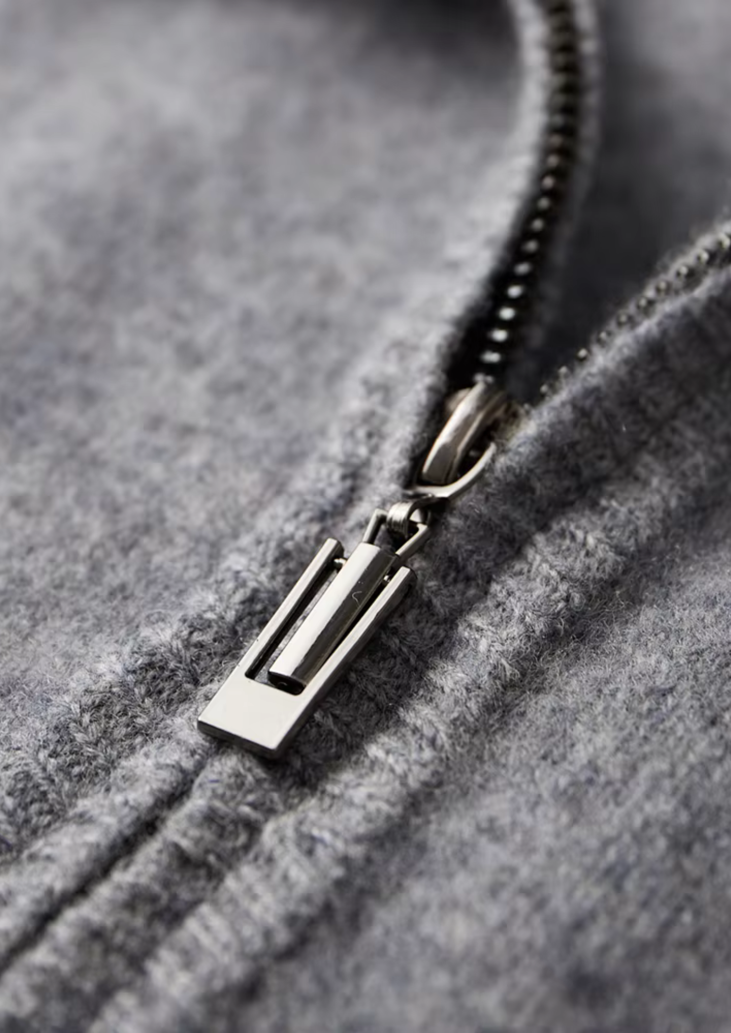Cardigan Bicolor com Zíper em Lã Merino Extrafina Pura