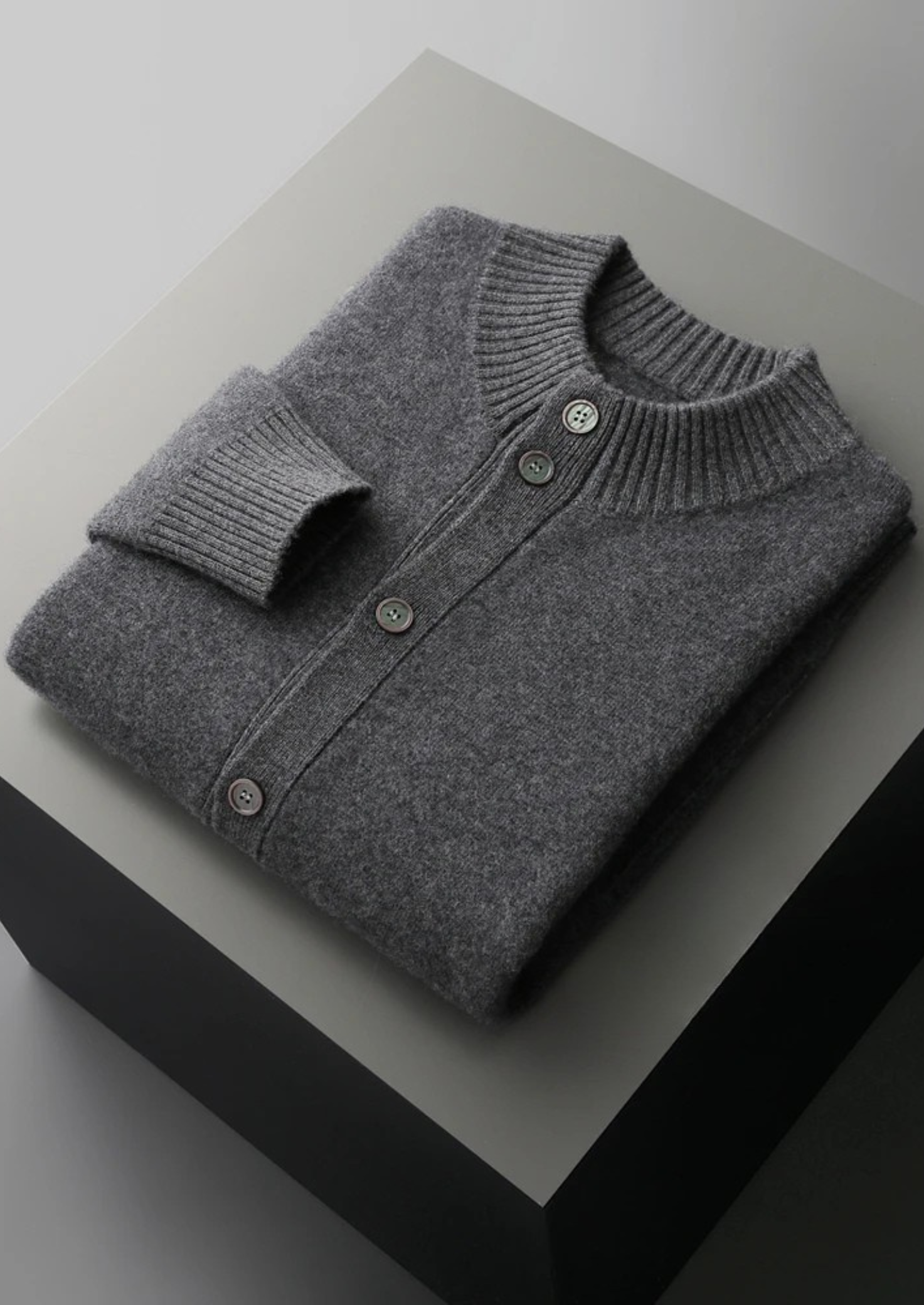 Cardigan com Botões em Cashmere Premium