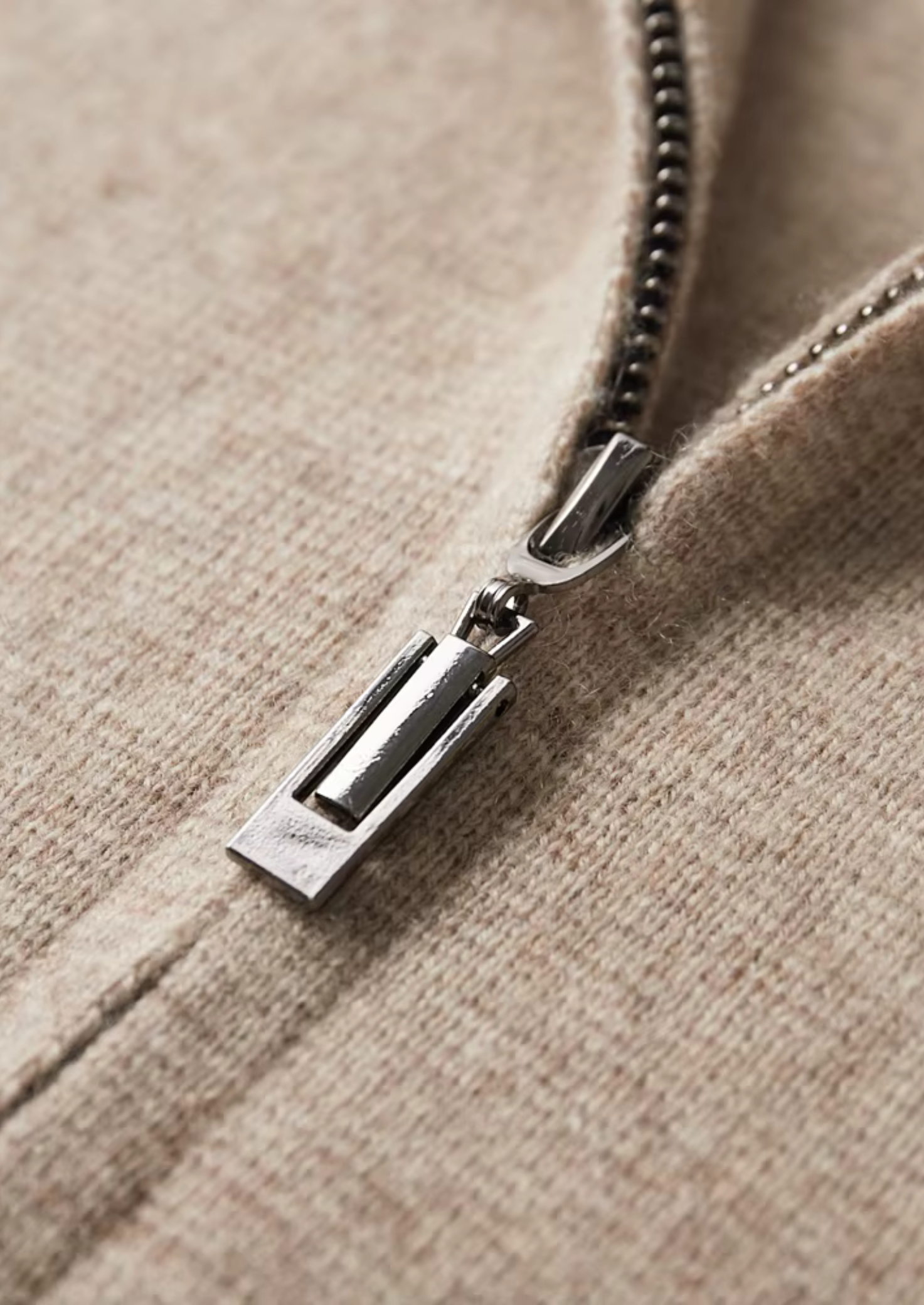Cardigan Polo com Zíper em Lã Merino Extrafina Pura