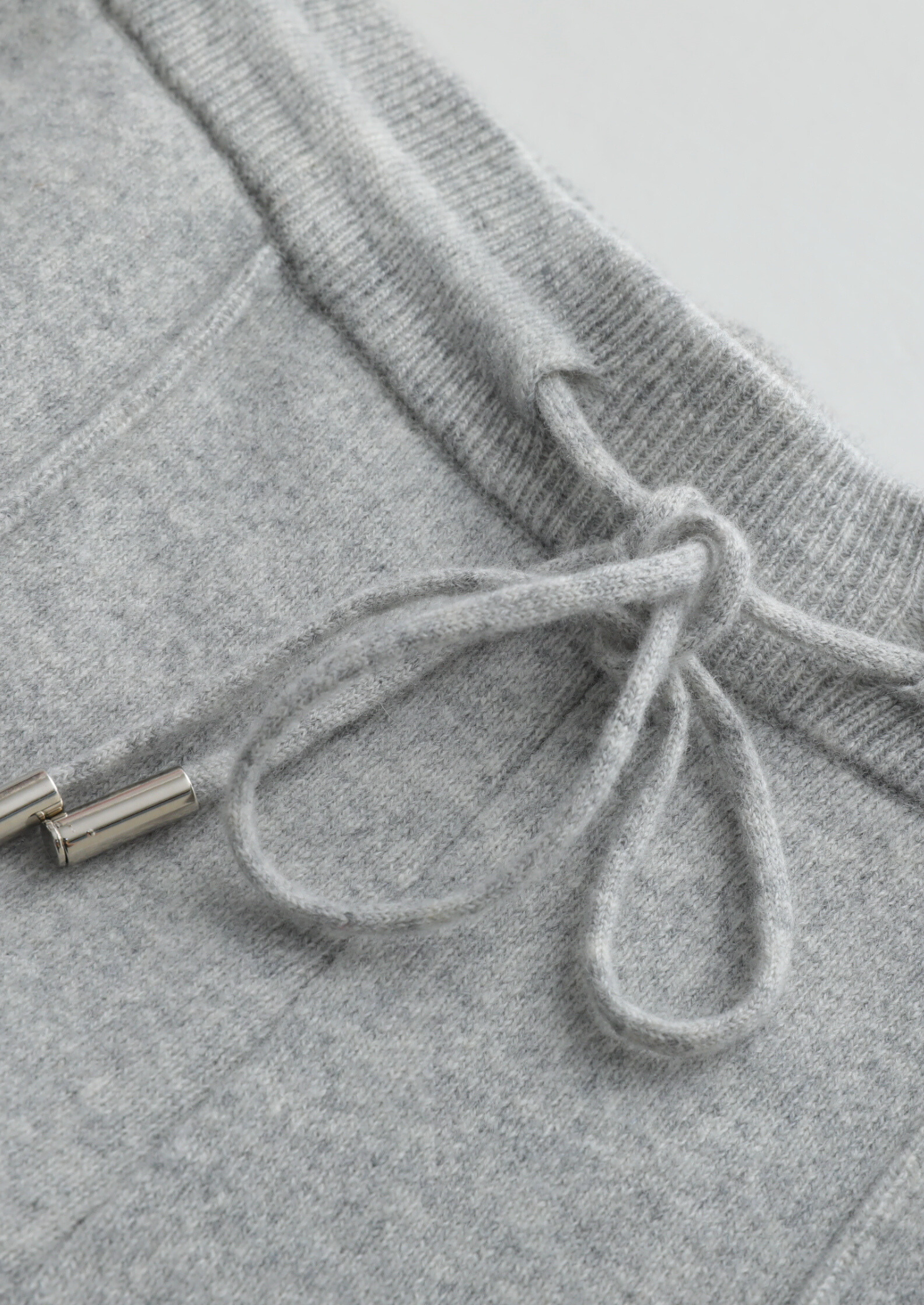 Conjunto Luzzo Cinza Claro em Lã Merino Extrafina Pura