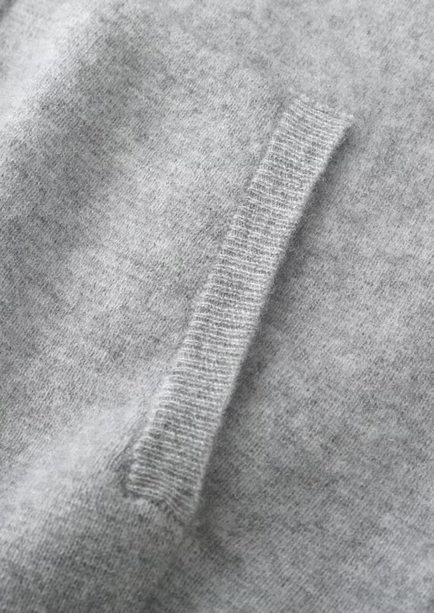 Moletom com Zíper em Lã Merino Extrafina Pura