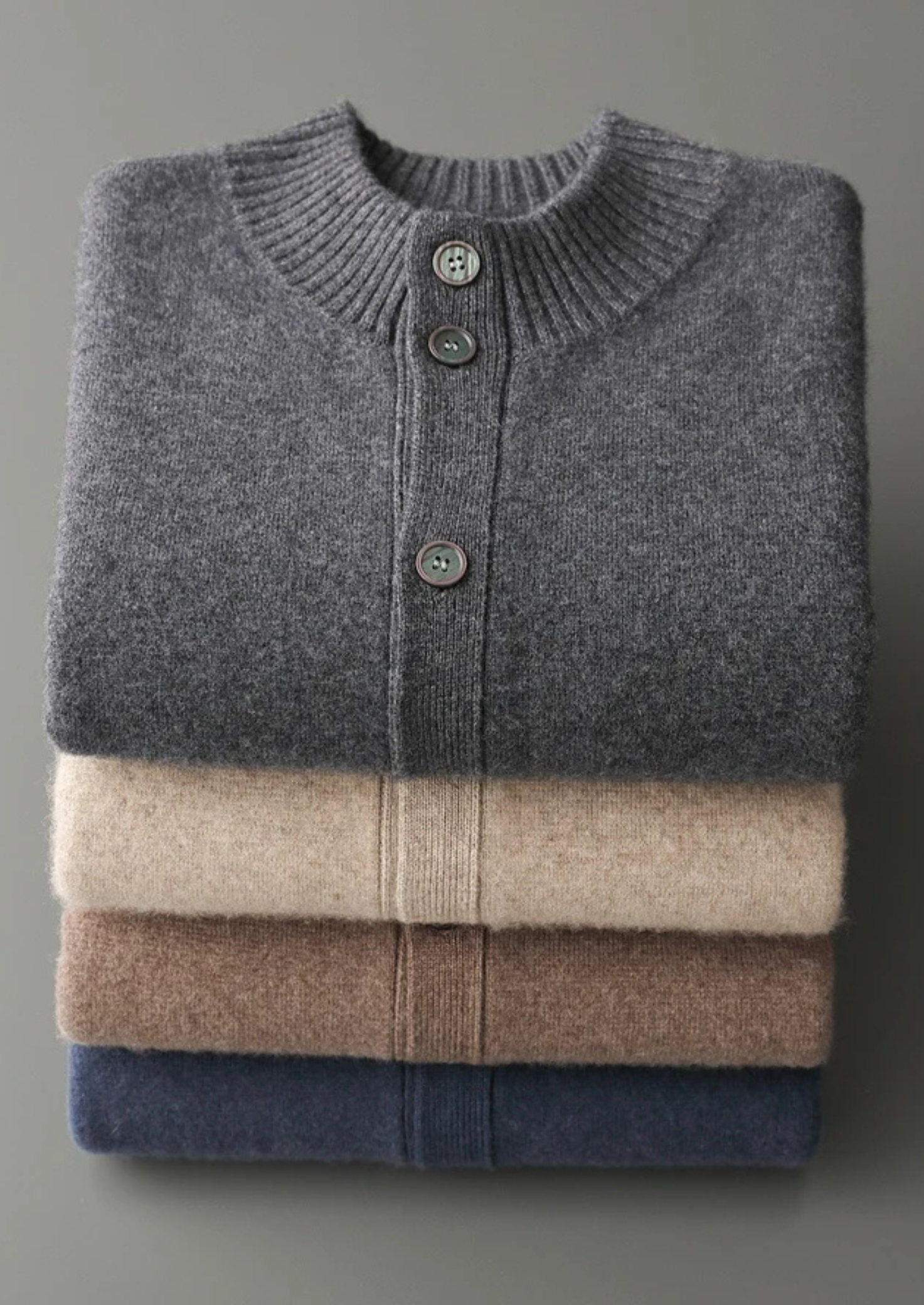Cardigan com Botões em Cashmere Premium