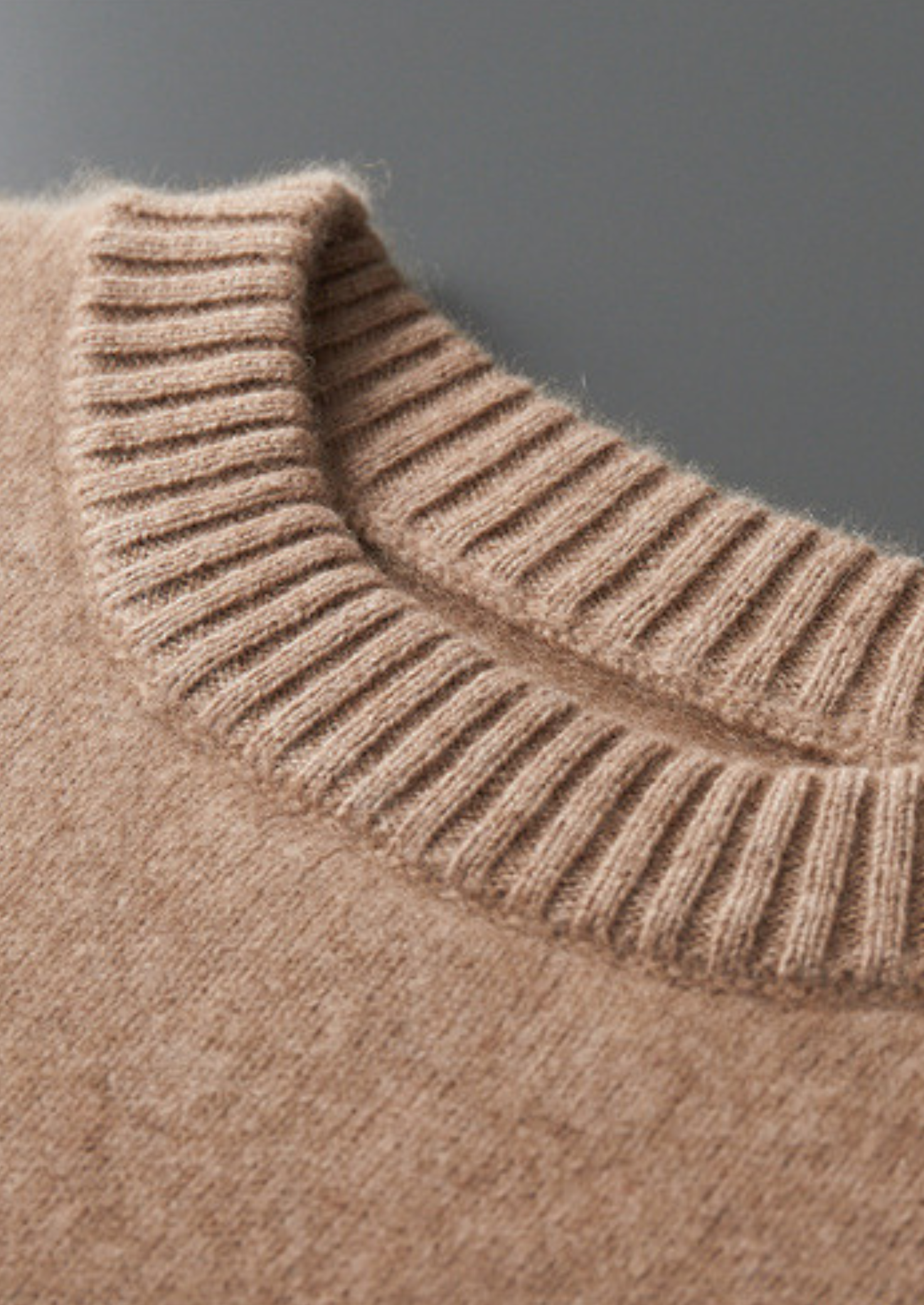 Suéter Gola Careca Essencial Puro Cashmere Bege