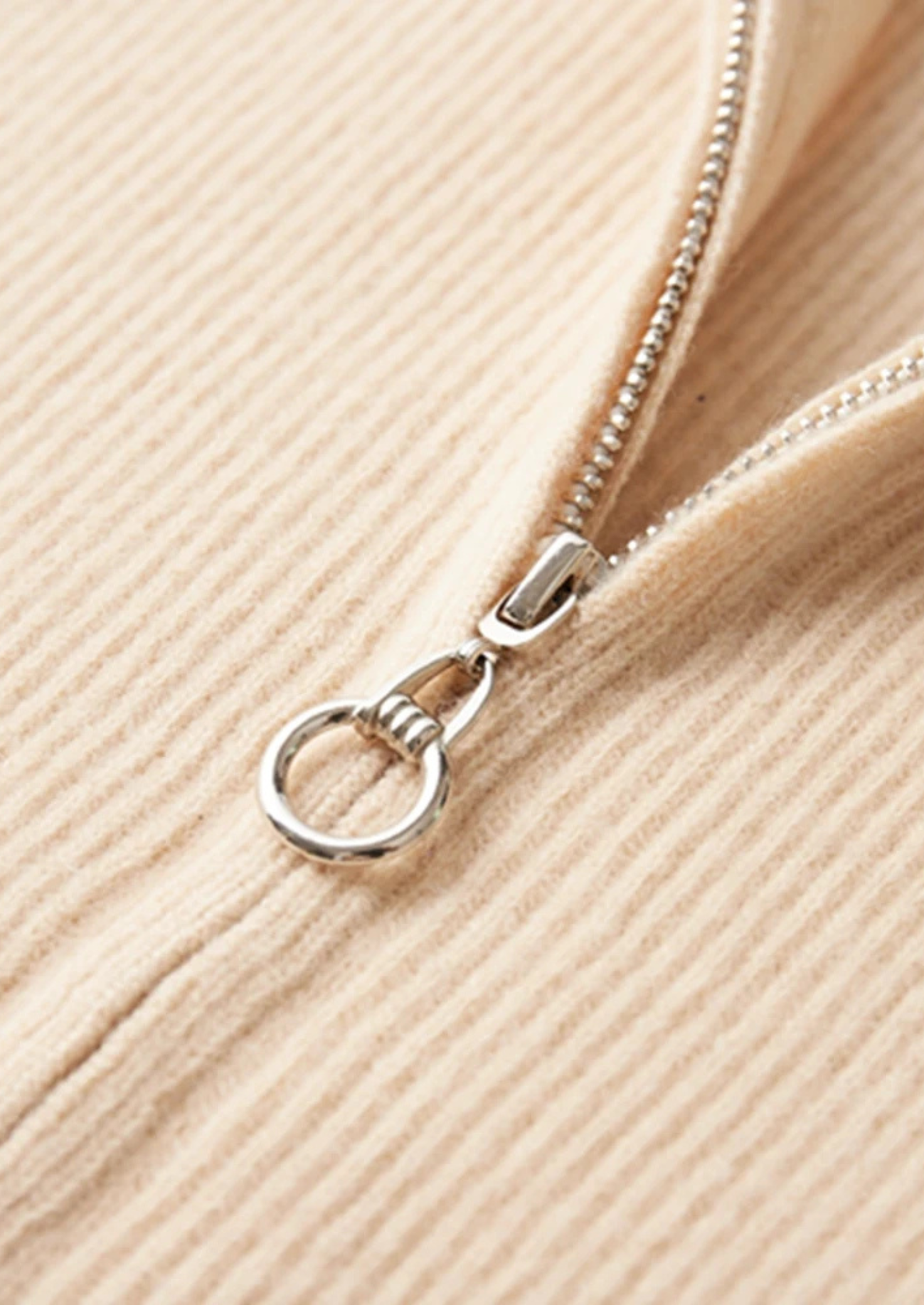 Cardigan com Zíper Canelado em Lã Merino Extrafina