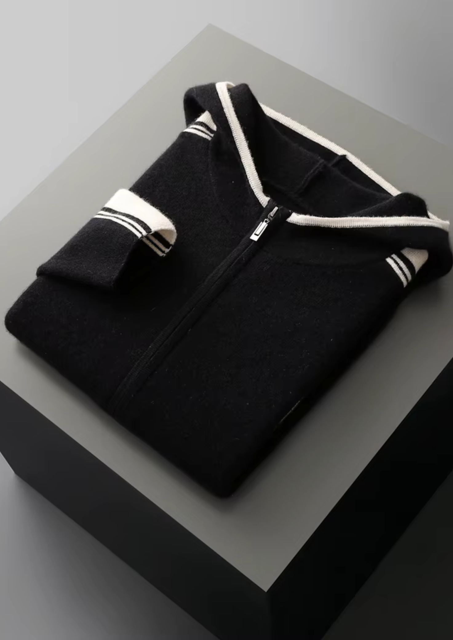 CONJUNTO DAMIEN EM LÃ MERINO PURA EXTRAFINA PRETO