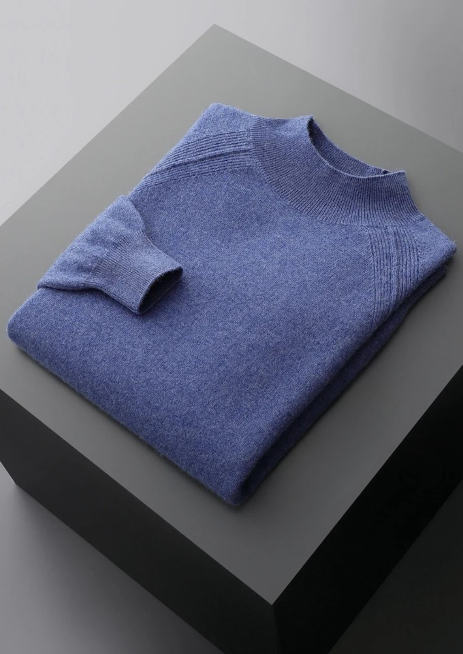 Gola Alta Raglan em Lã Merino Extrafina Pura