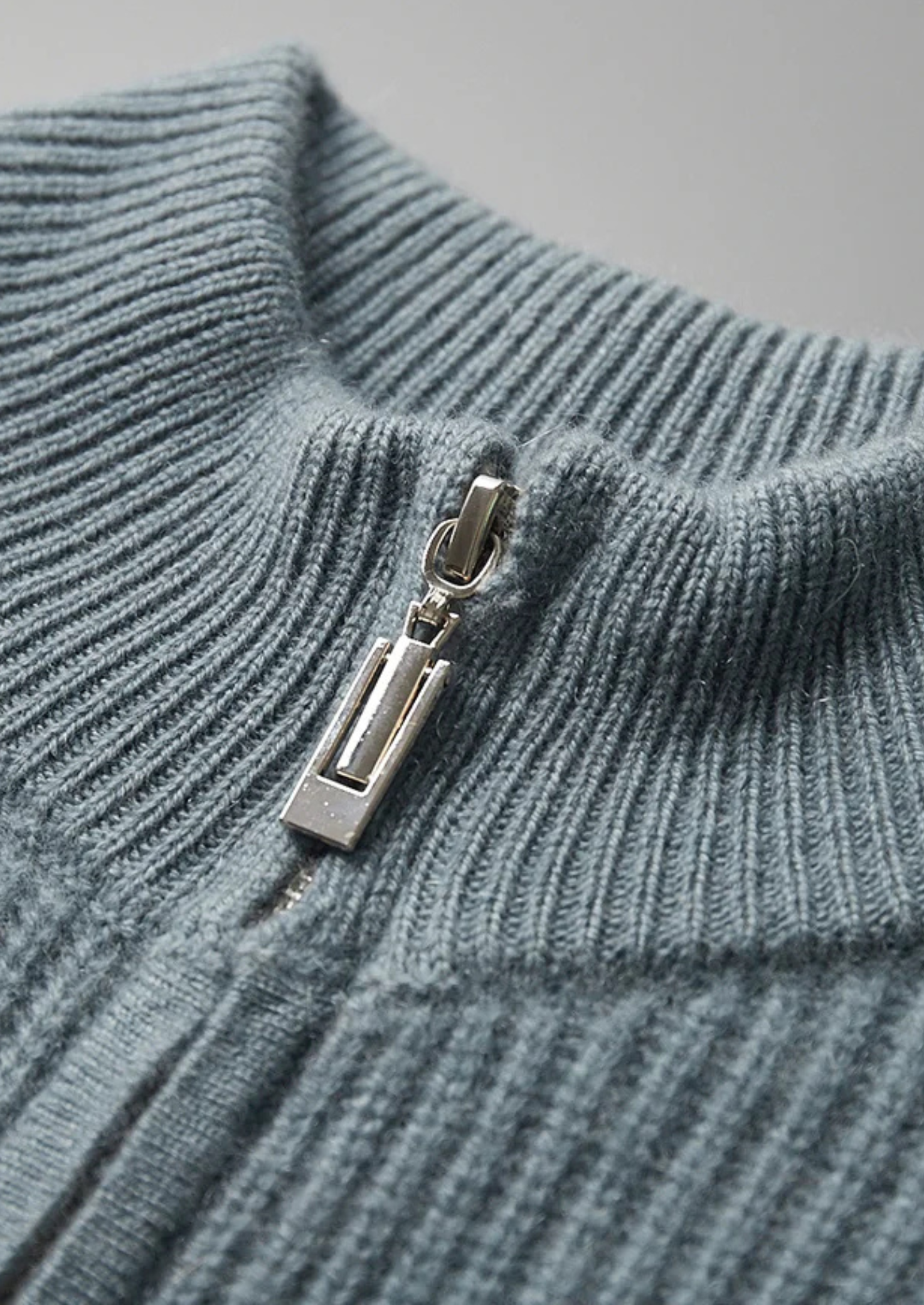Cardigan Canelado em Caxemira Premium