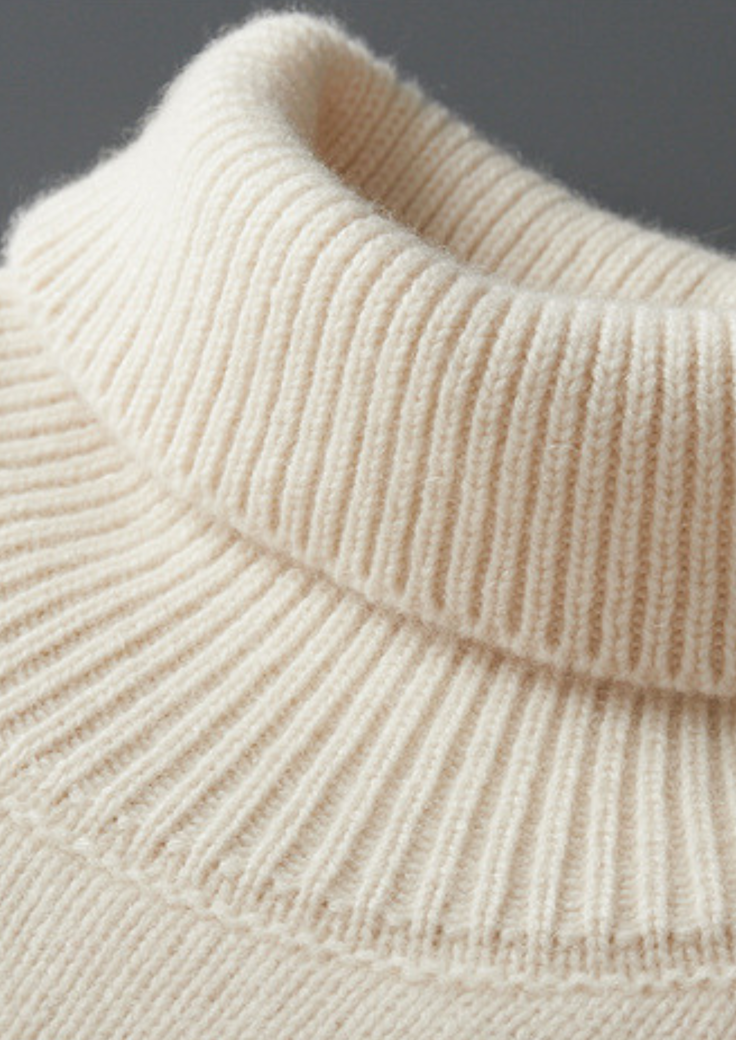 Gola Rolê Essencial de Cashmere Puro Marfim