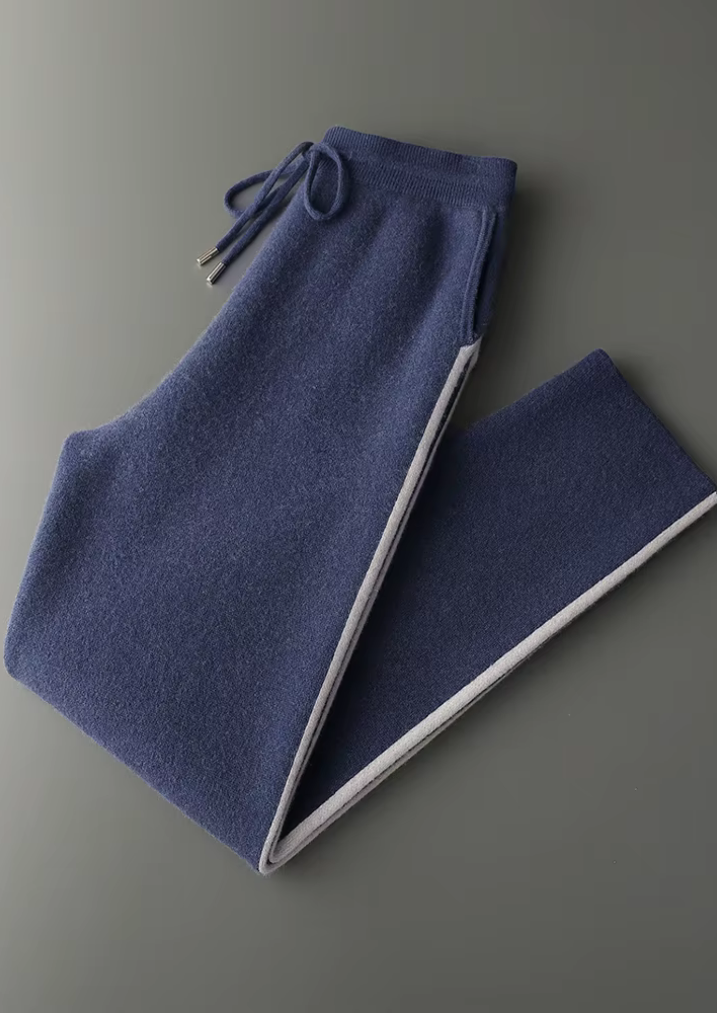 CONJUNTO MILANO DE LAZER EM CASHMERE PREMIUM AZUL-MARINHO