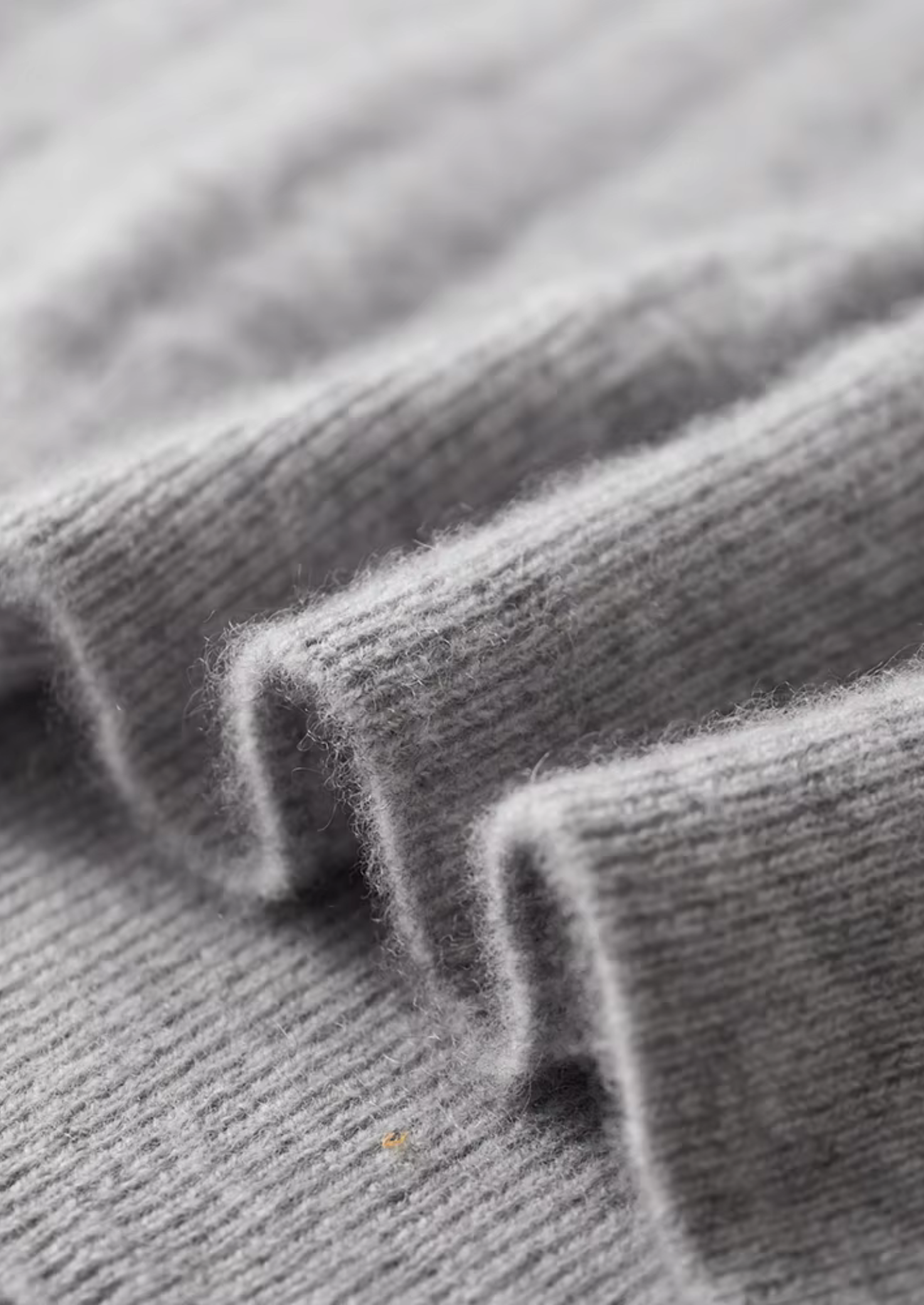 Suéter Gola Alta Texturizado em Lã Merino Extrafina