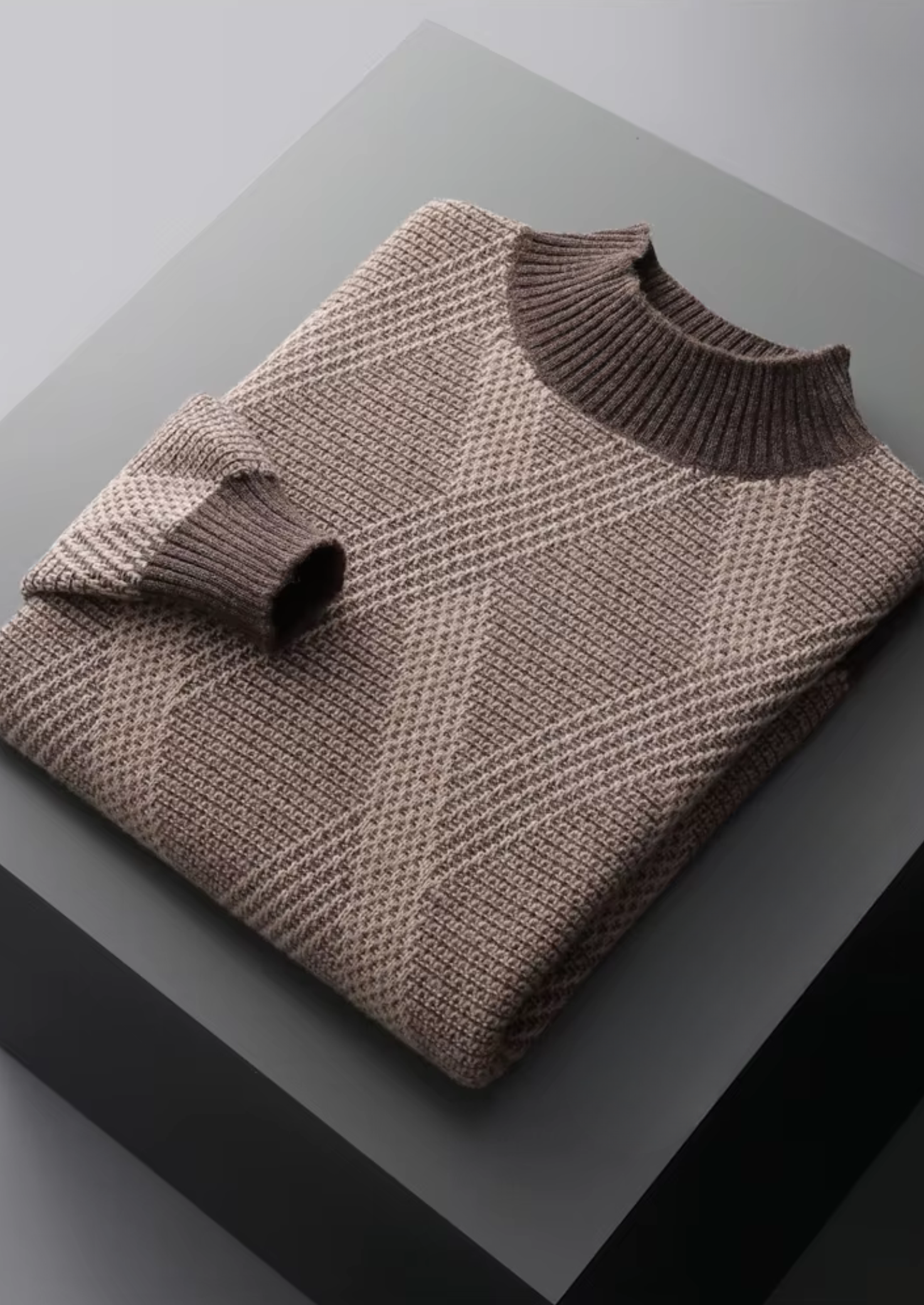 Suéter Gola Alta Bicolor Estampado em Lã Merino Extrafina Pura