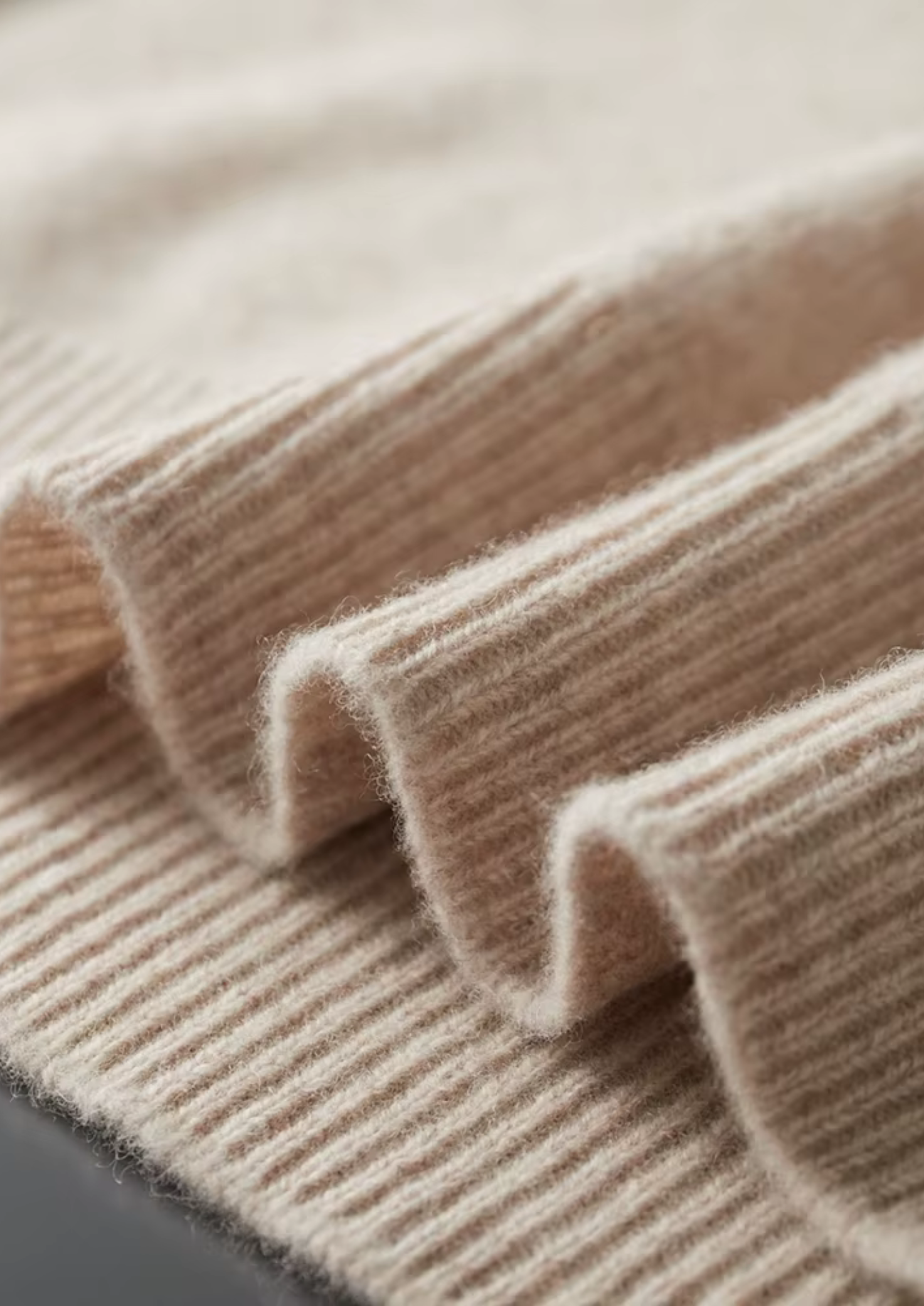 Moletom com Botões em Lã Merino Extrafina Pura