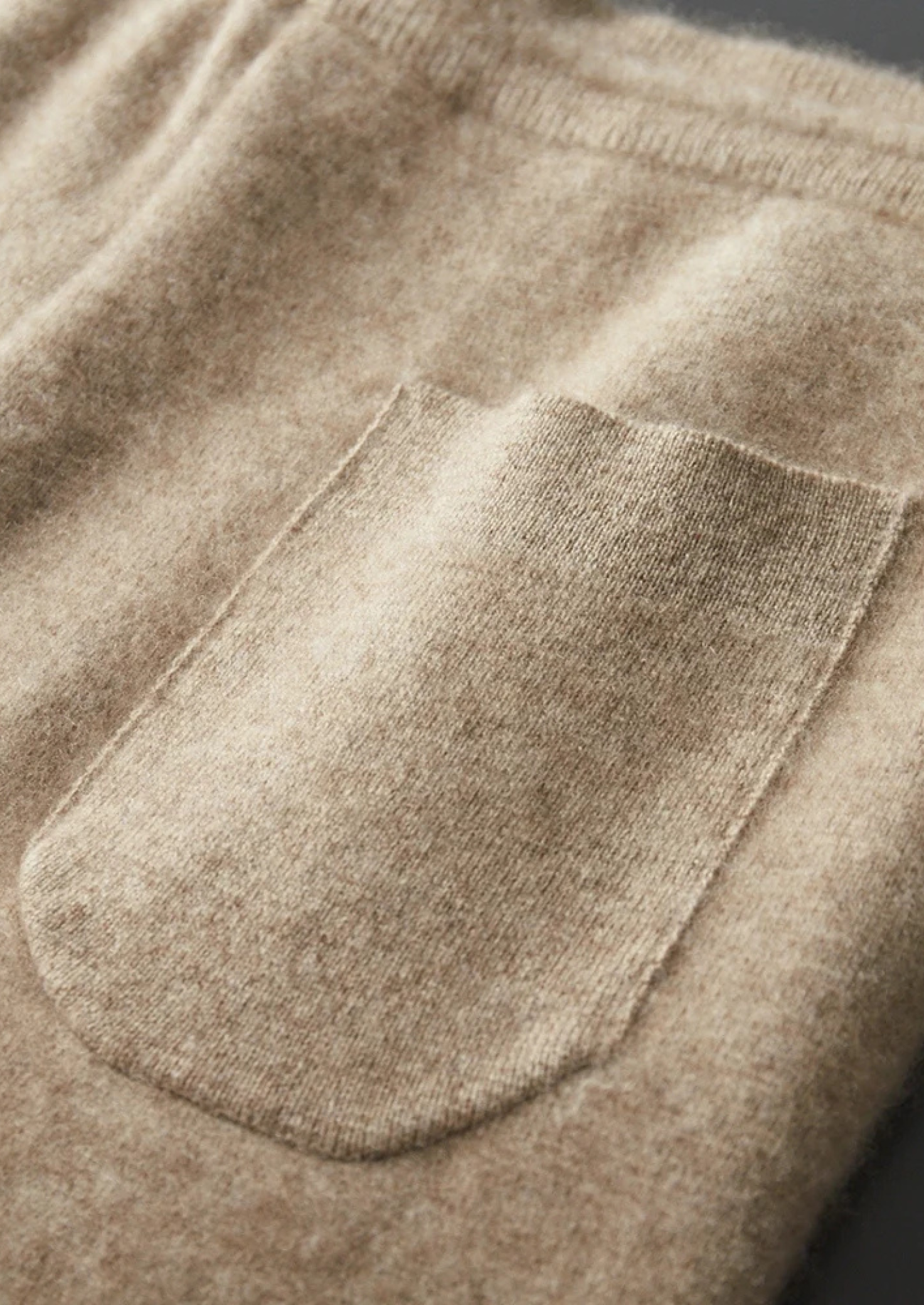 CONJUNTO DENIS DE LAZER EM CASHMERE PREMIUM AREIA