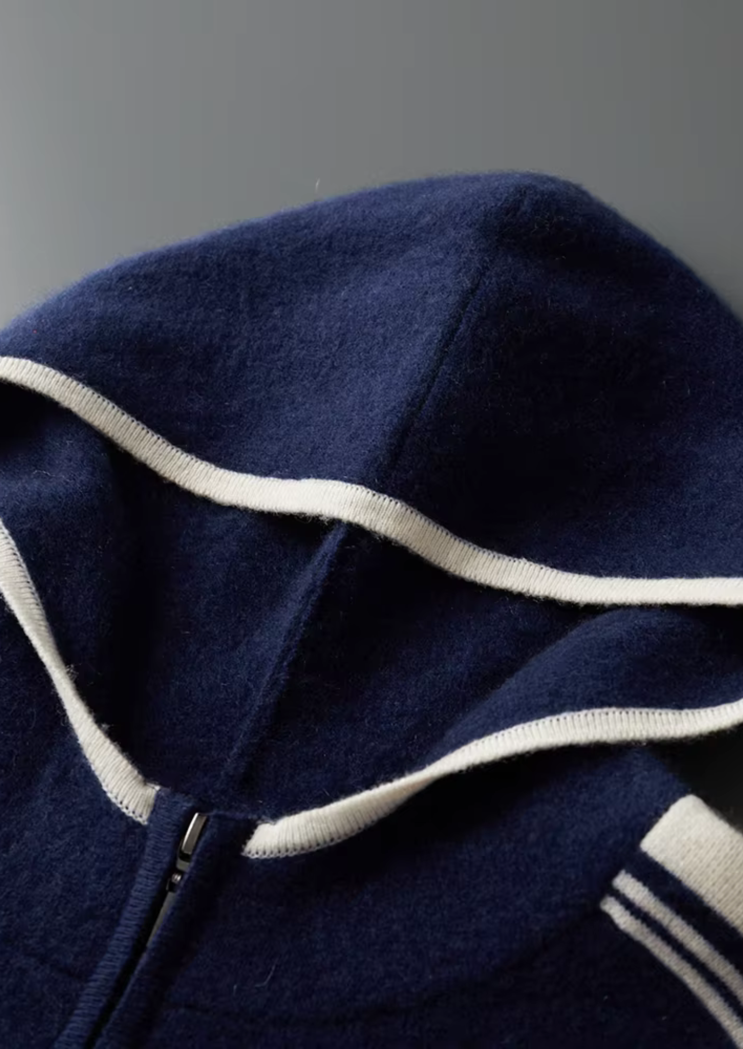Conjunto Damien em Lã Merino Extrafina Pura Azul-Marinho