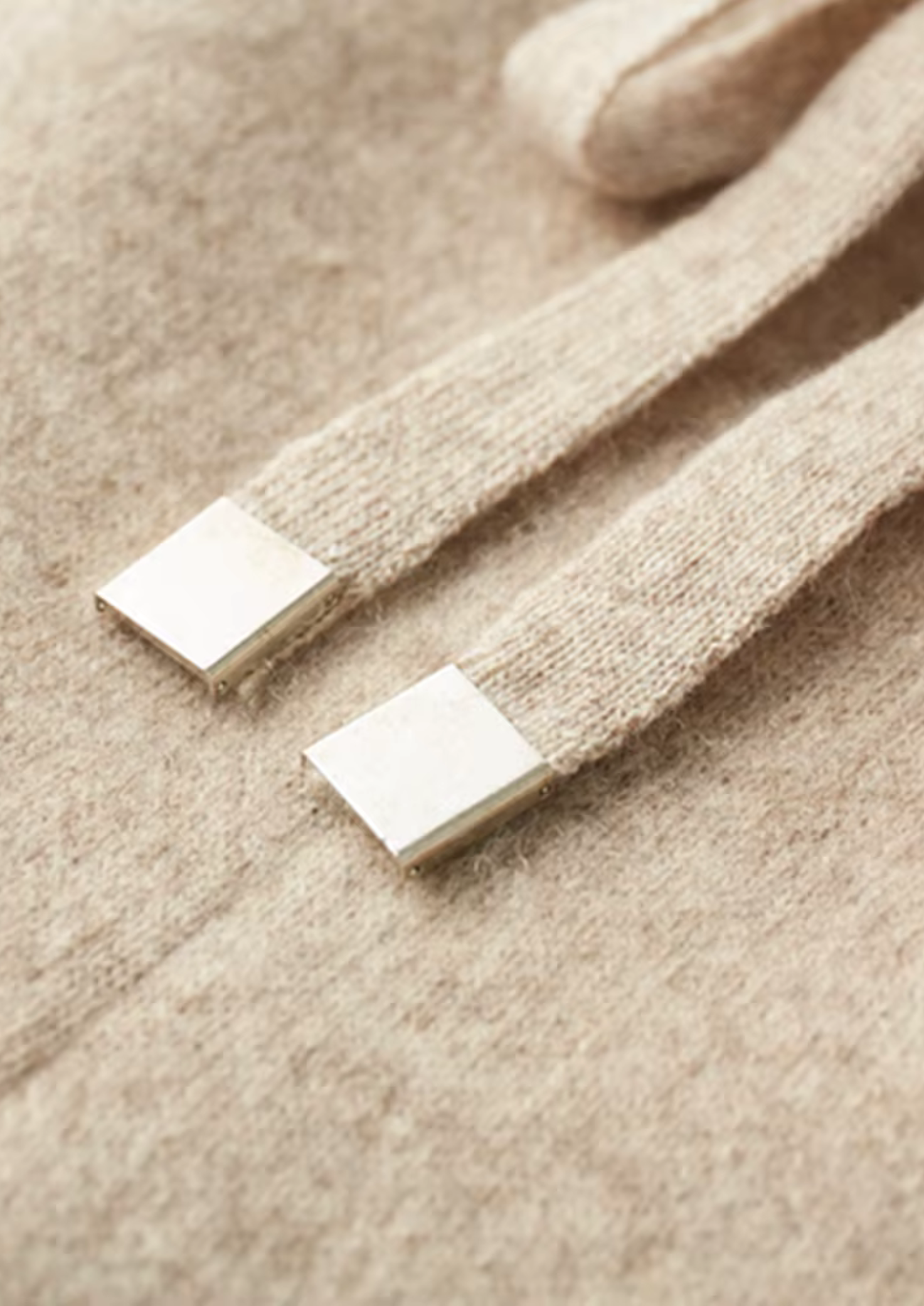 Conjunto Kilian Leisure Areia em Cashmere Premium