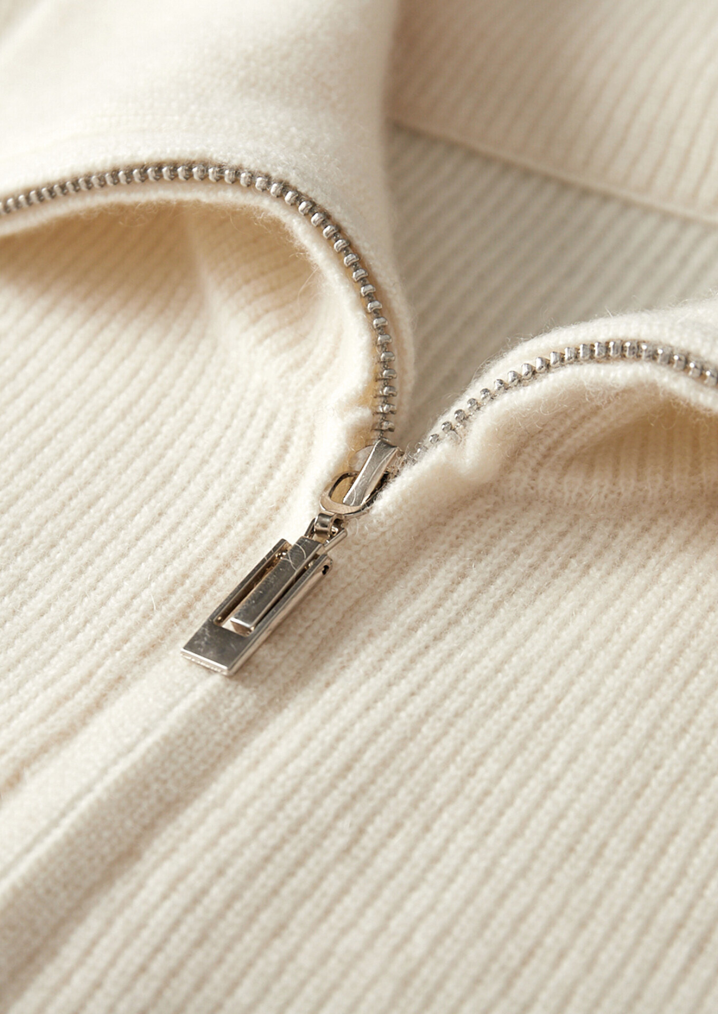 Colete Térmico Marfim em Cashmere Puro